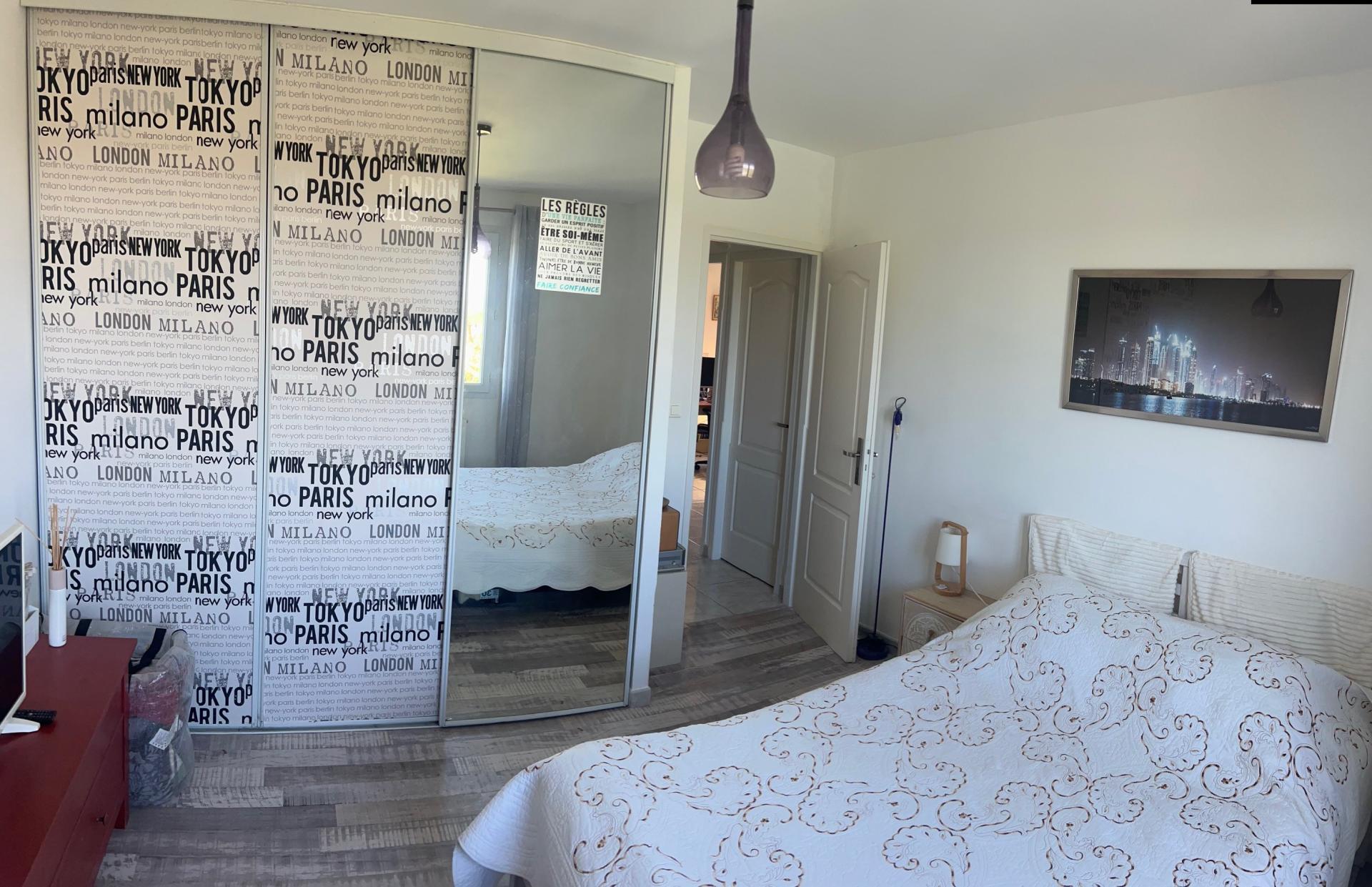 Photo 10 of the listing.