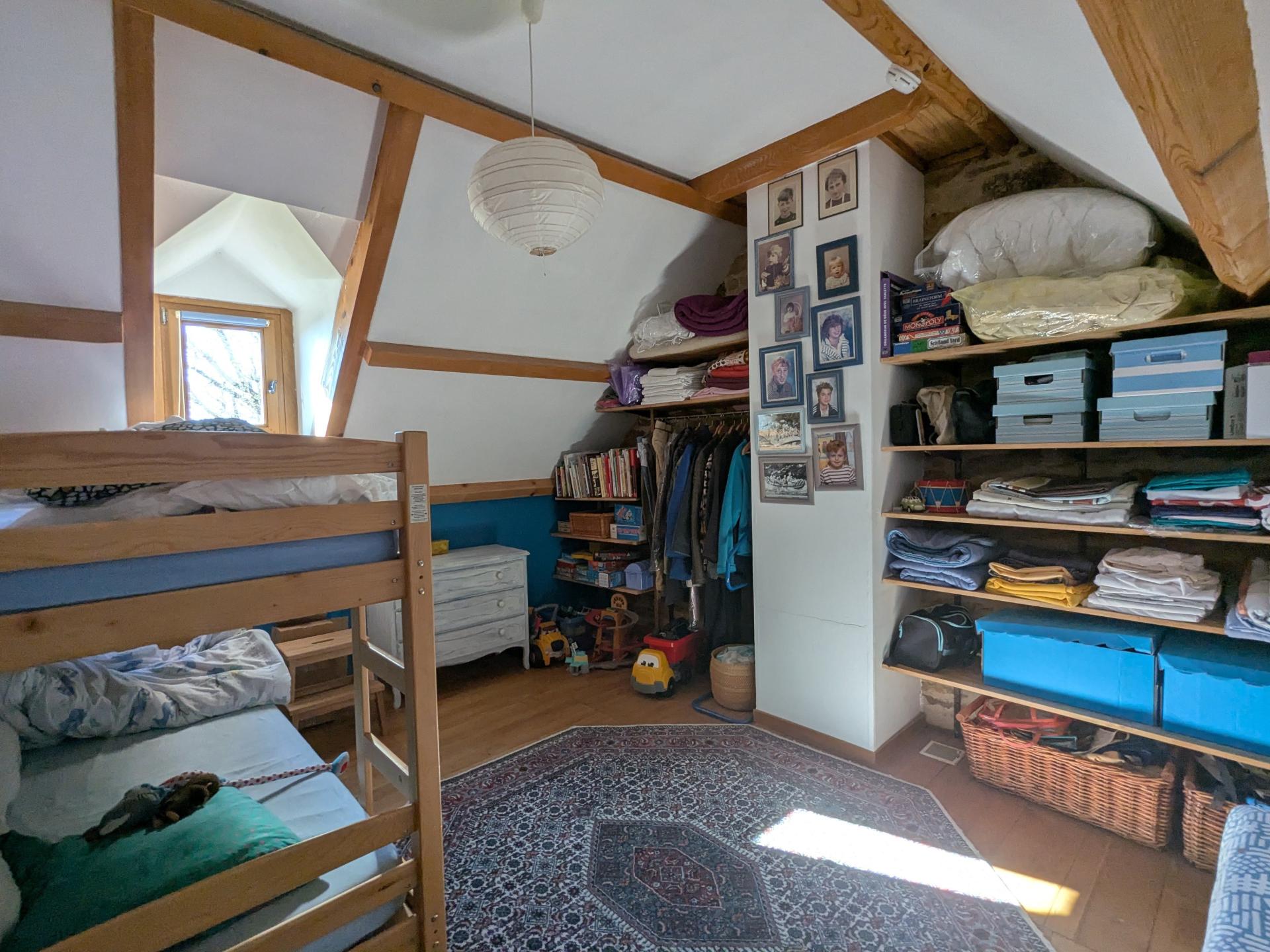 Photo 8 of the listing.