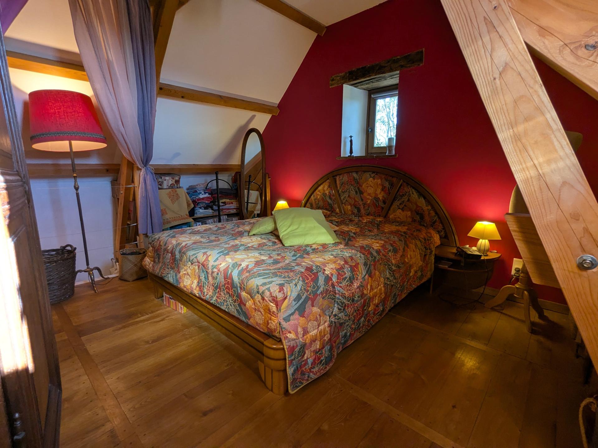 Photo 6 of the listing.