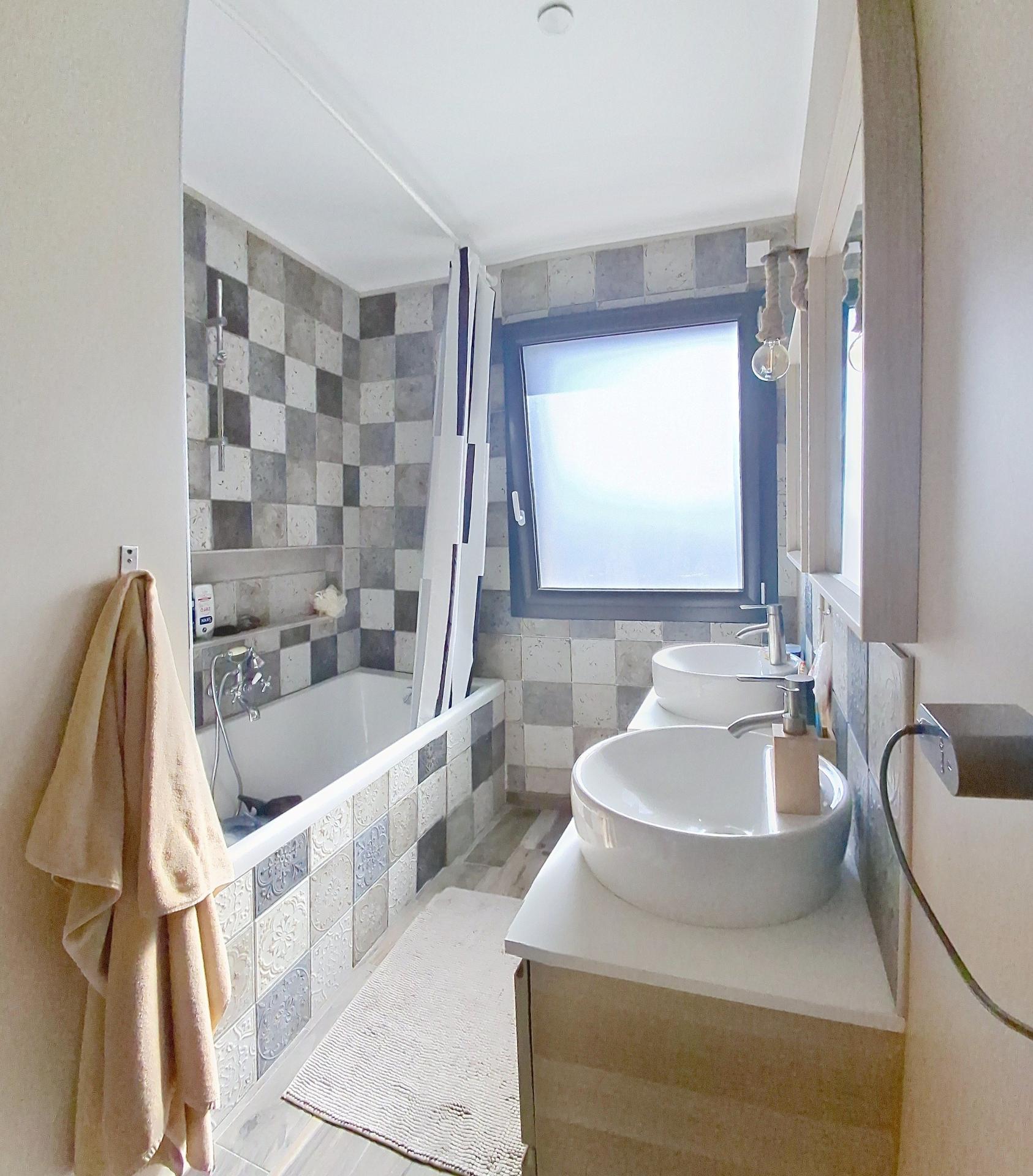 Photo 15 de l'annonce.