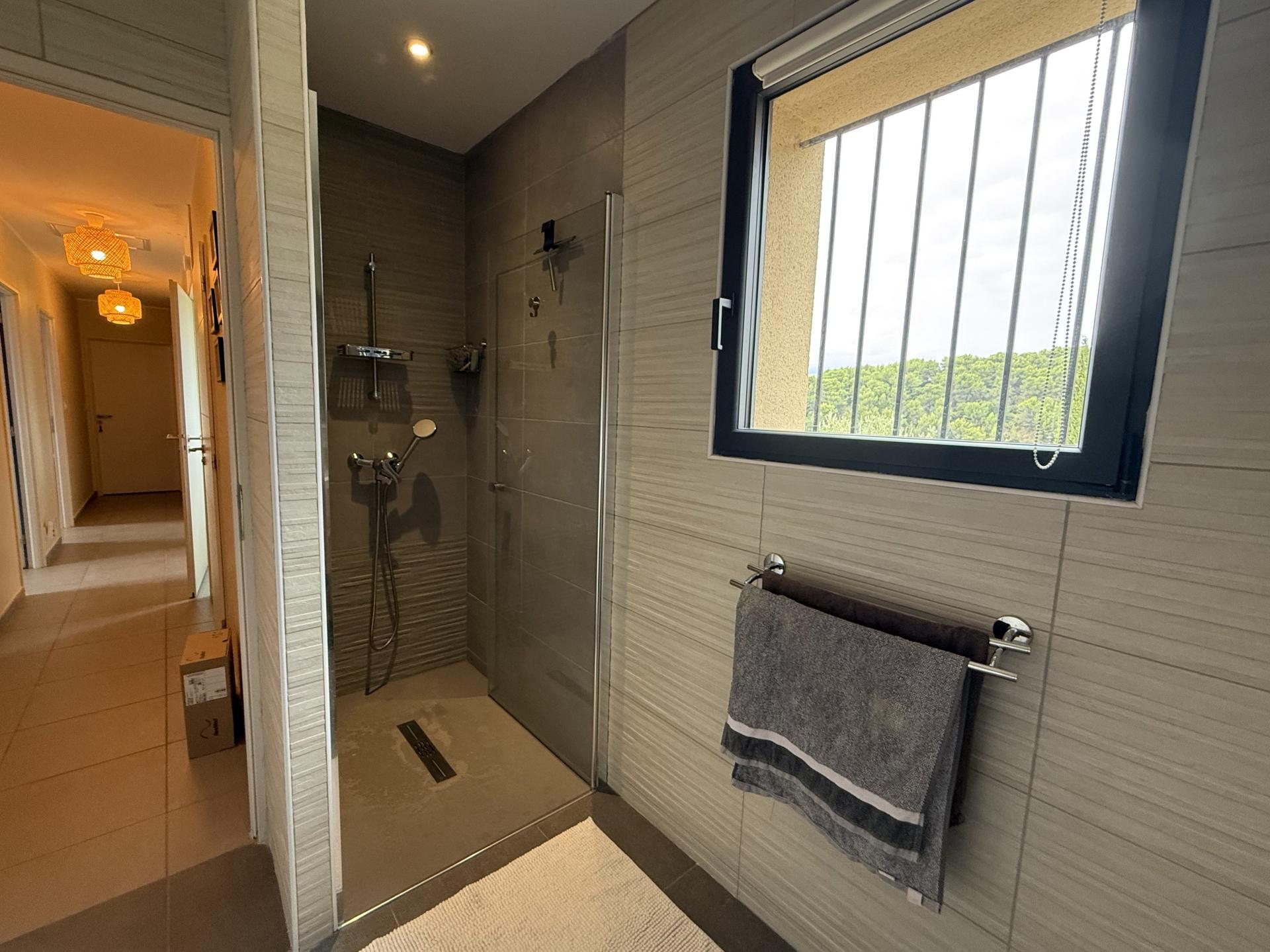 Photo 15 de l'annonce.