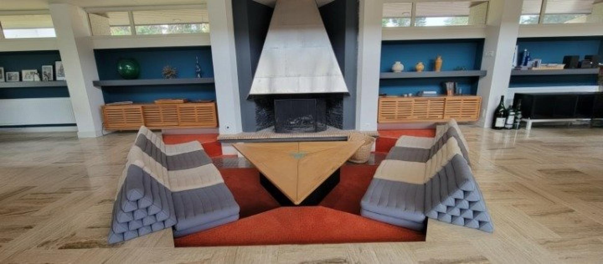 Photo 7 of the listing.