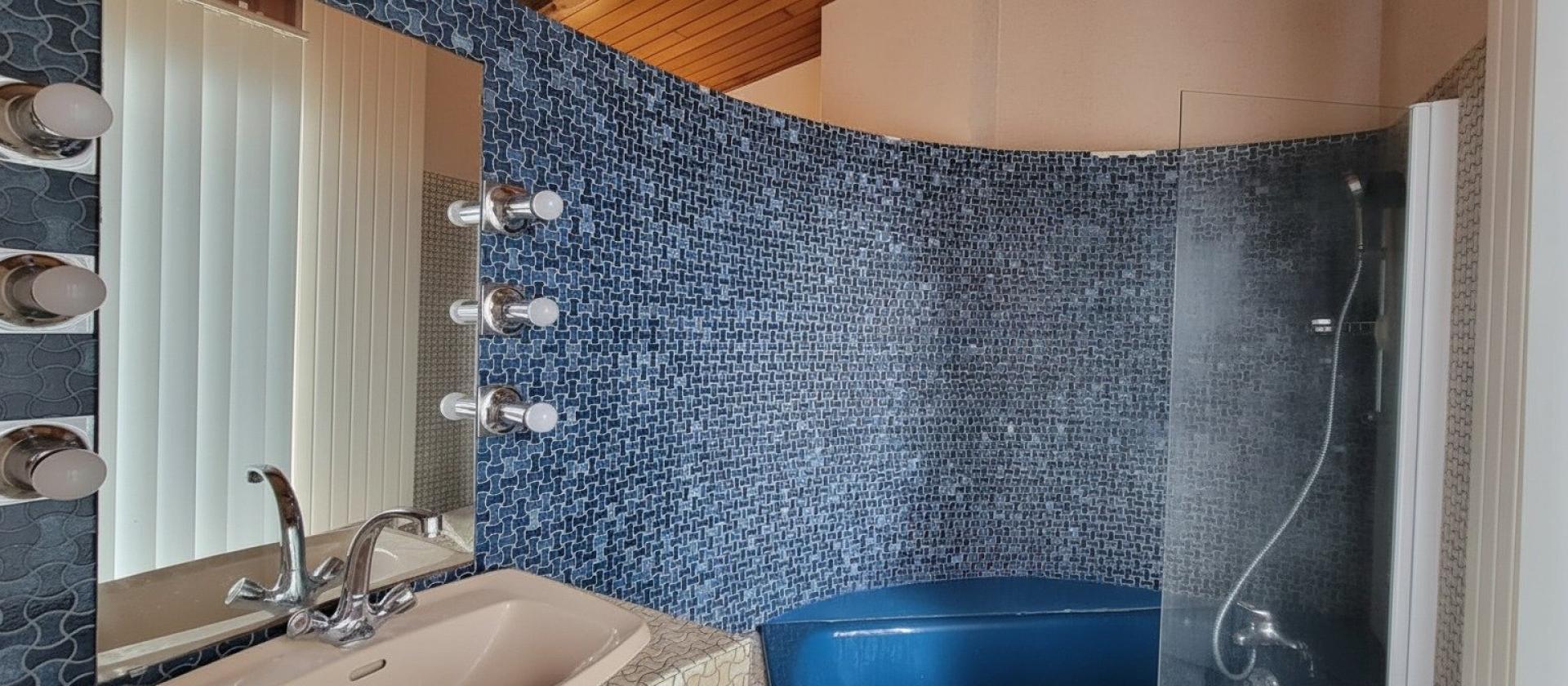 Photo 15 of the listing.