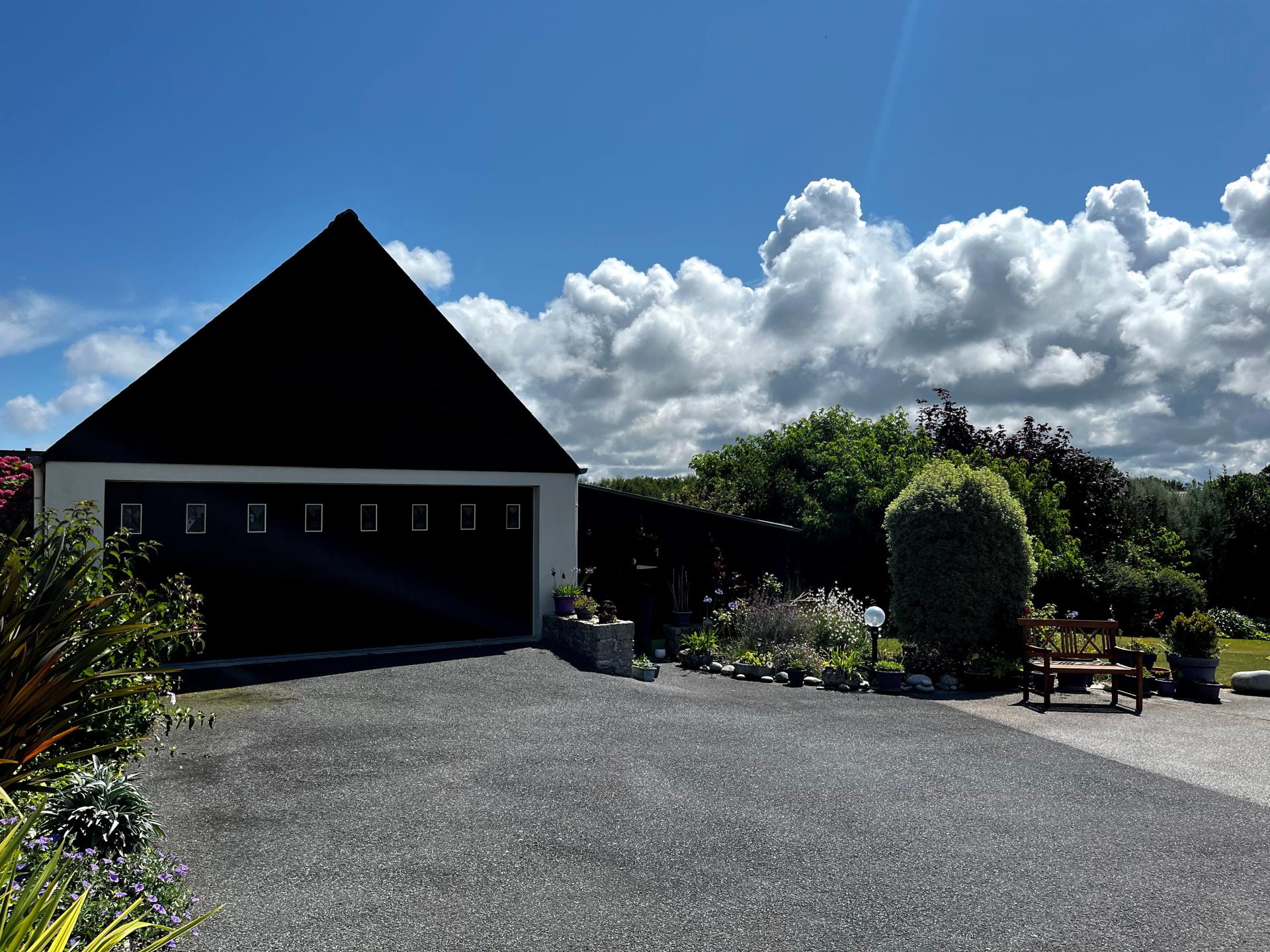 Photo 20 of the listing.