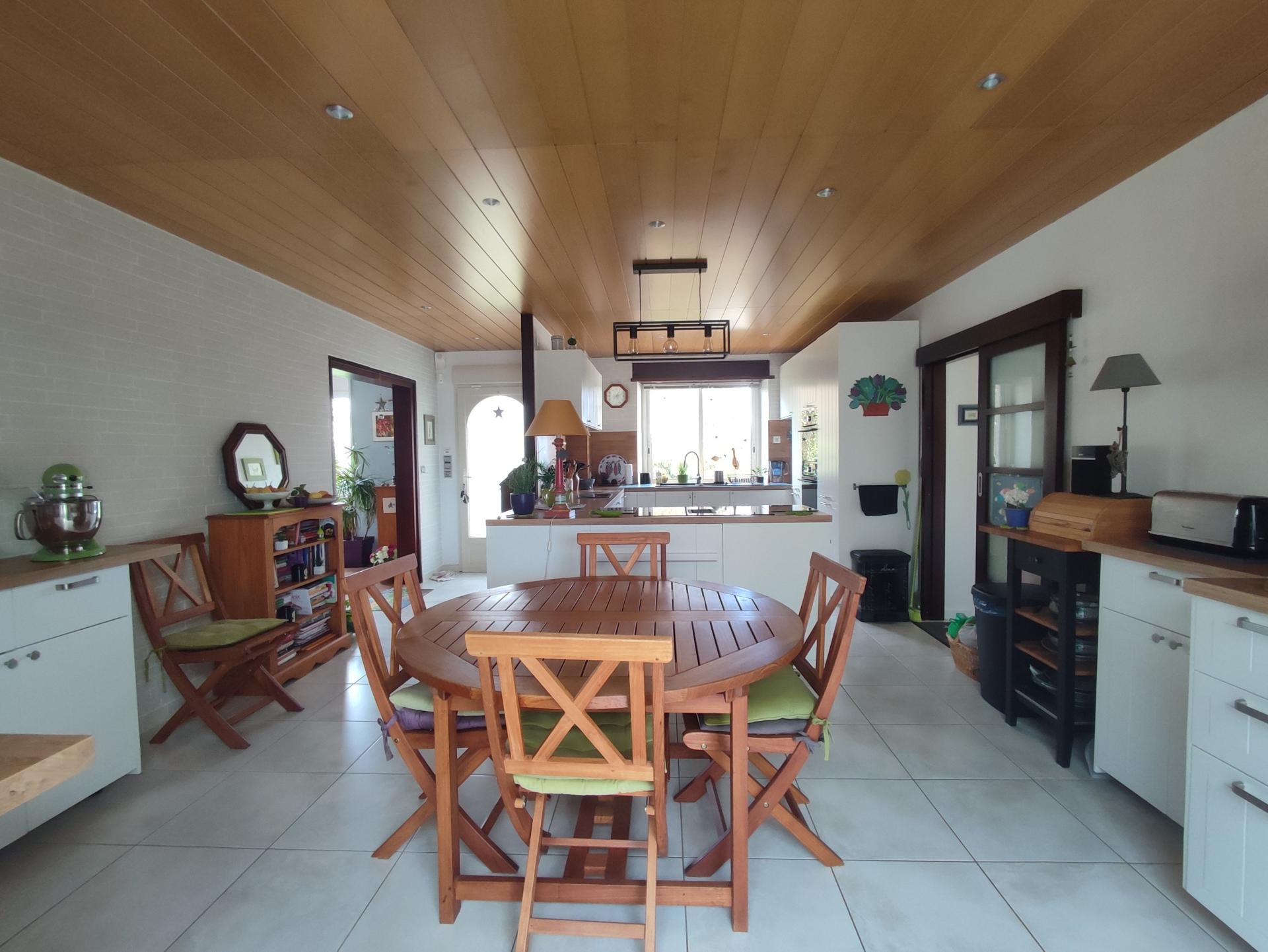 Photo 6 of the listing.