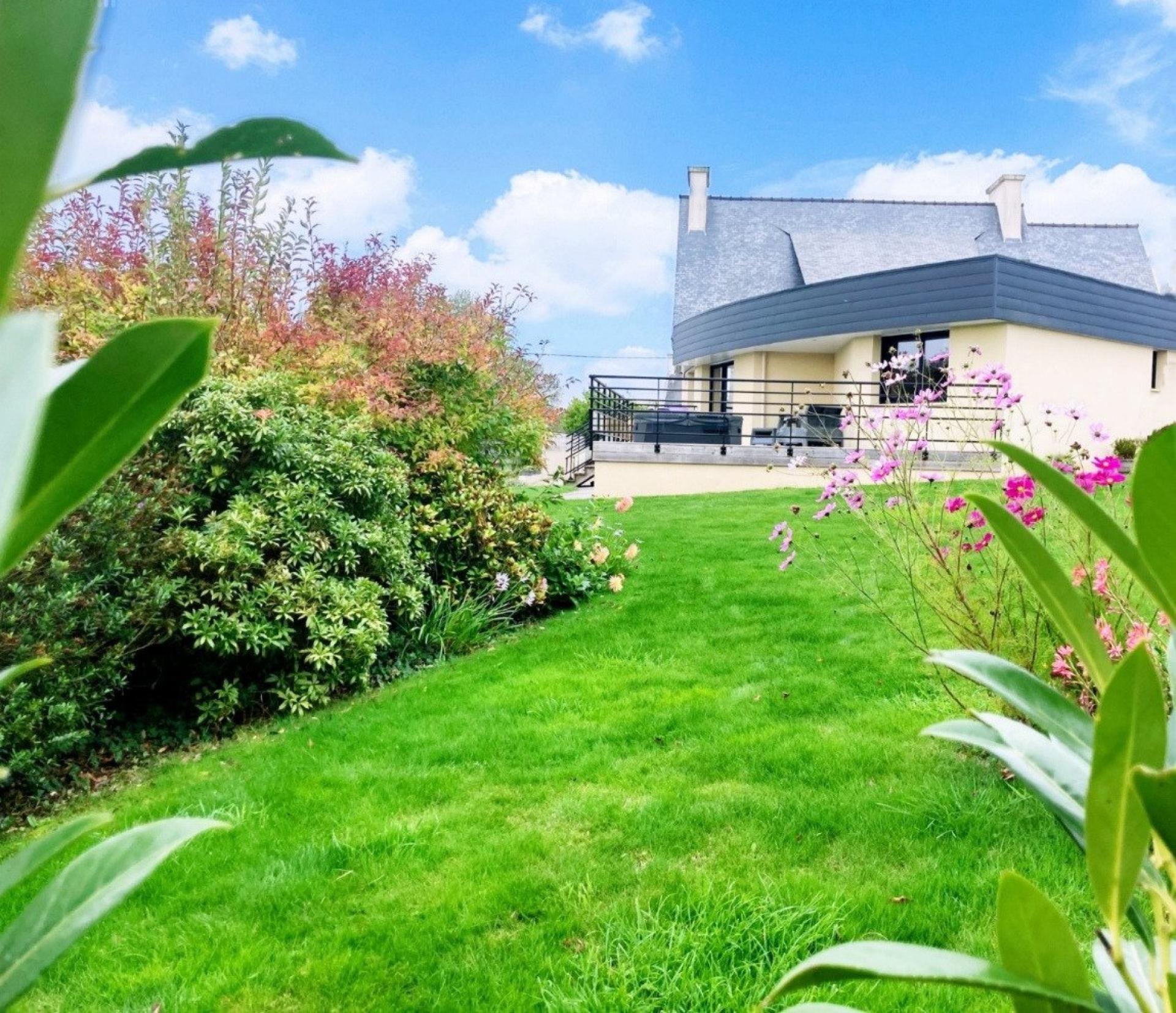 Photo 19 of the listing.