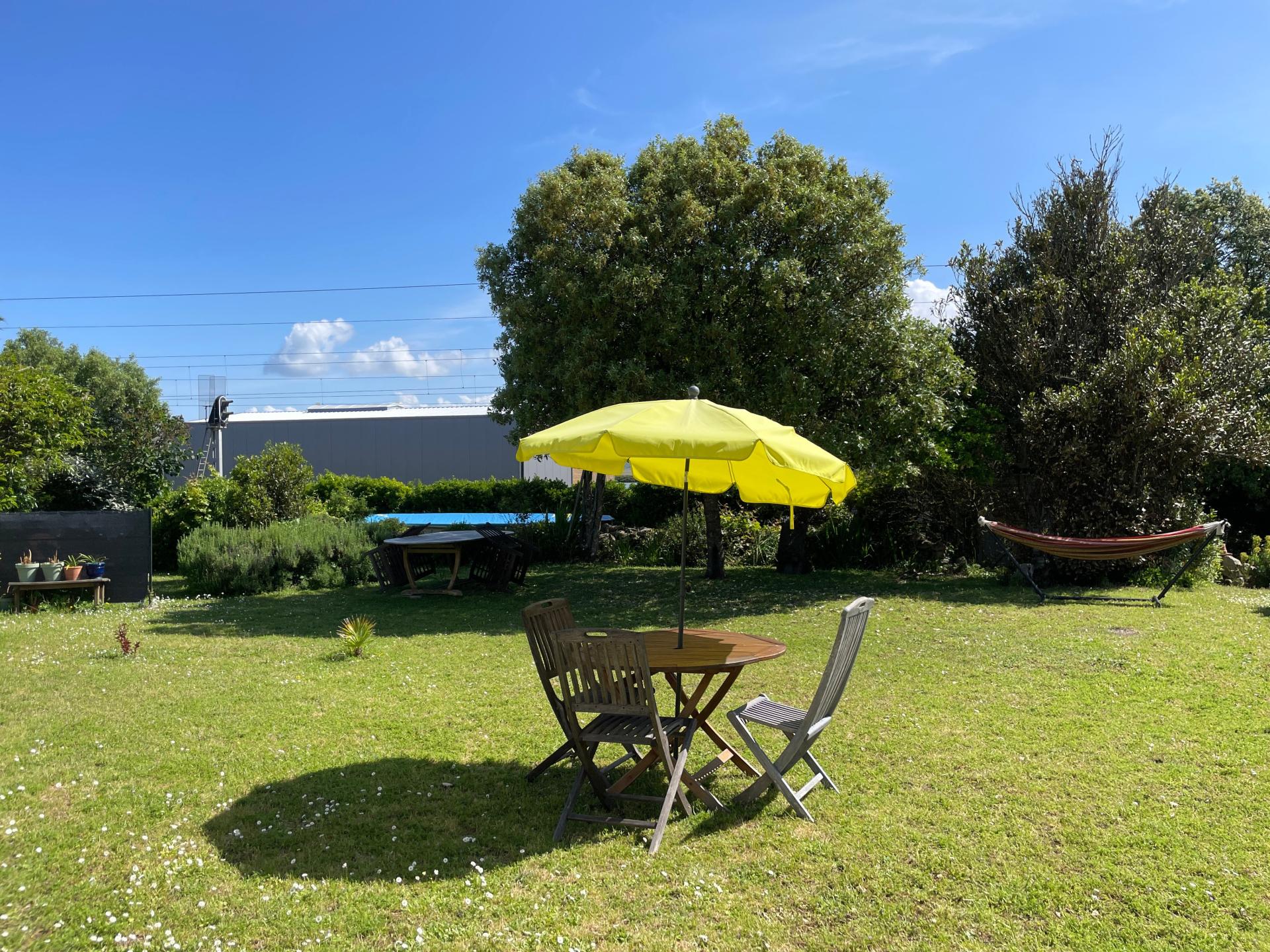 Photo 5 of the listing.