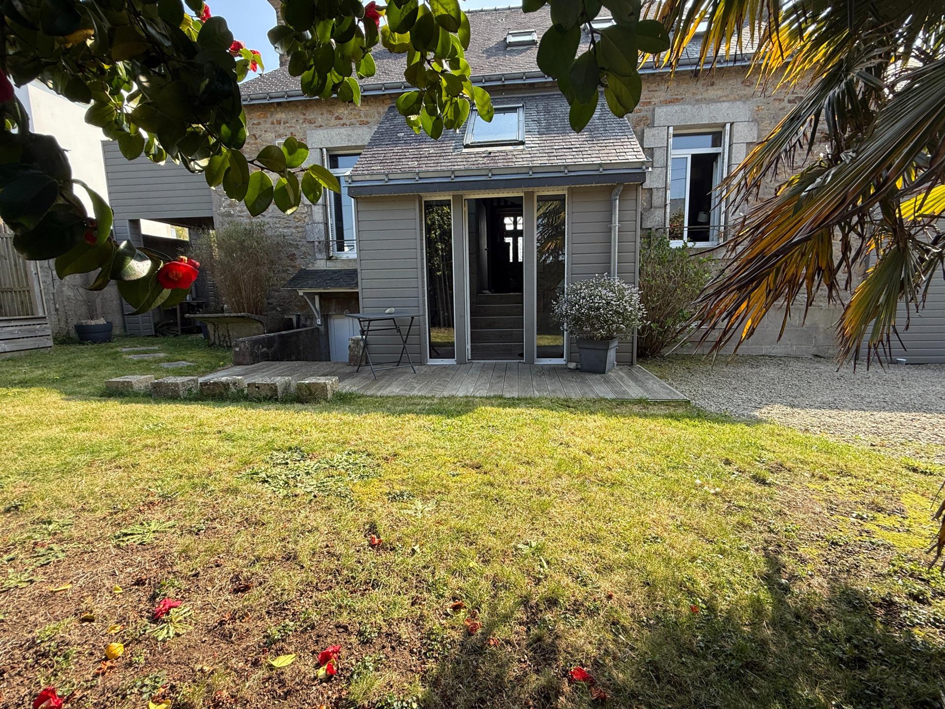 Photo 3 of the listing.