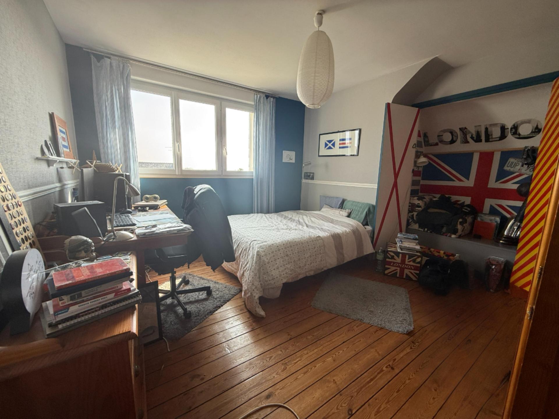 Photo 15 of the listing.