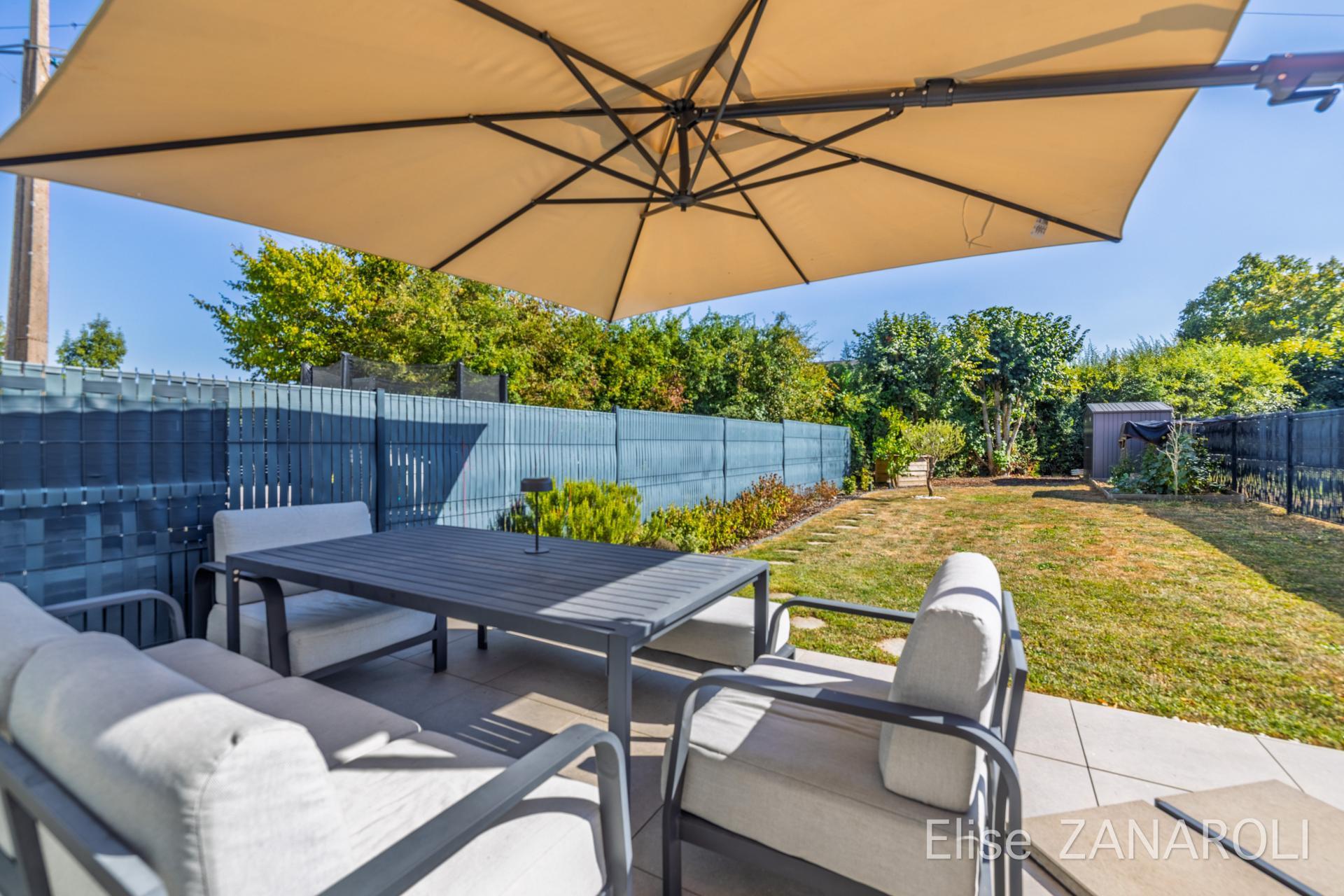 Maison 5 pièces 122 m² · à Zoufftgen · 122 m² · 490 000 €