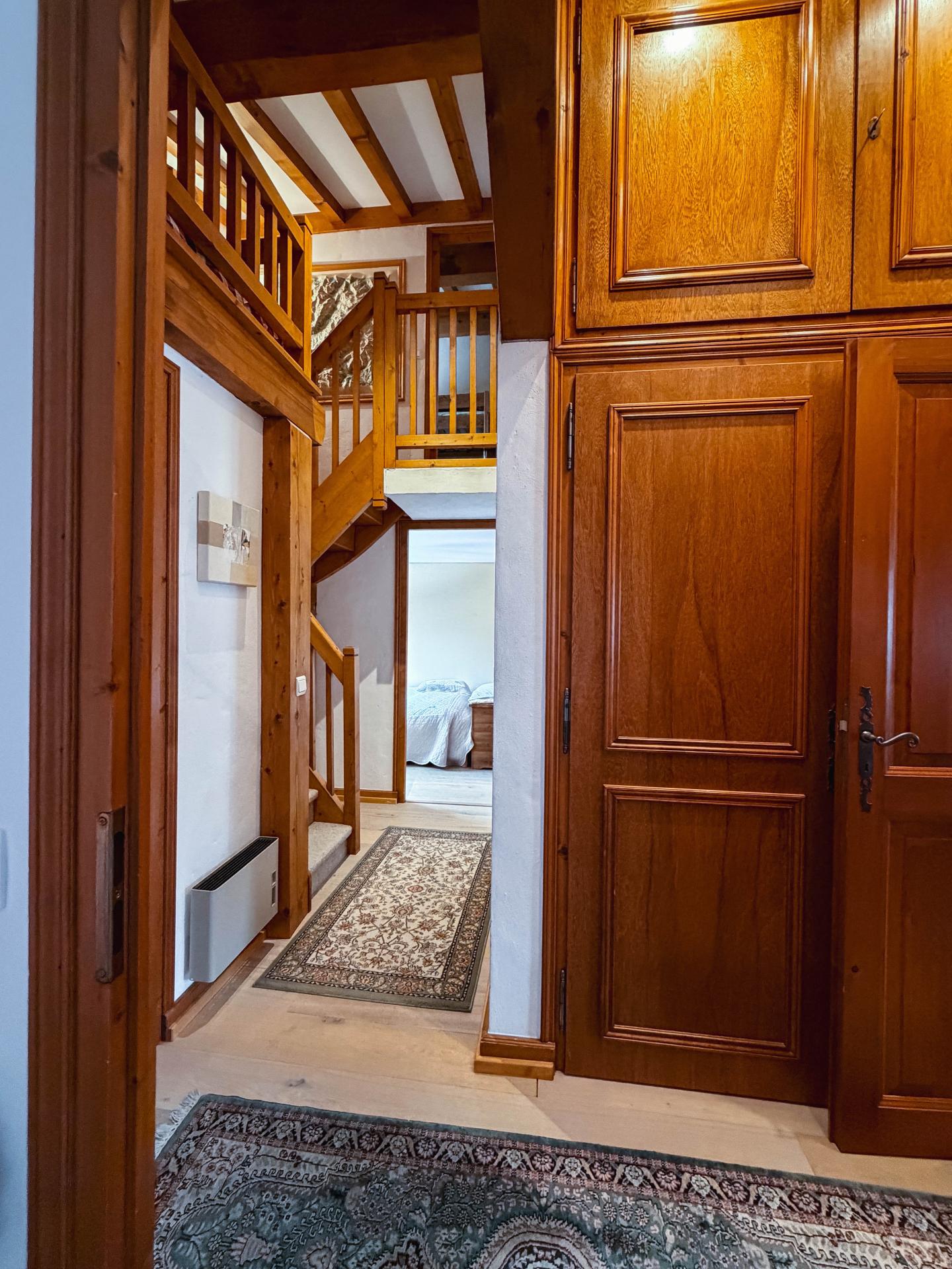 Photo 11 of the listing.