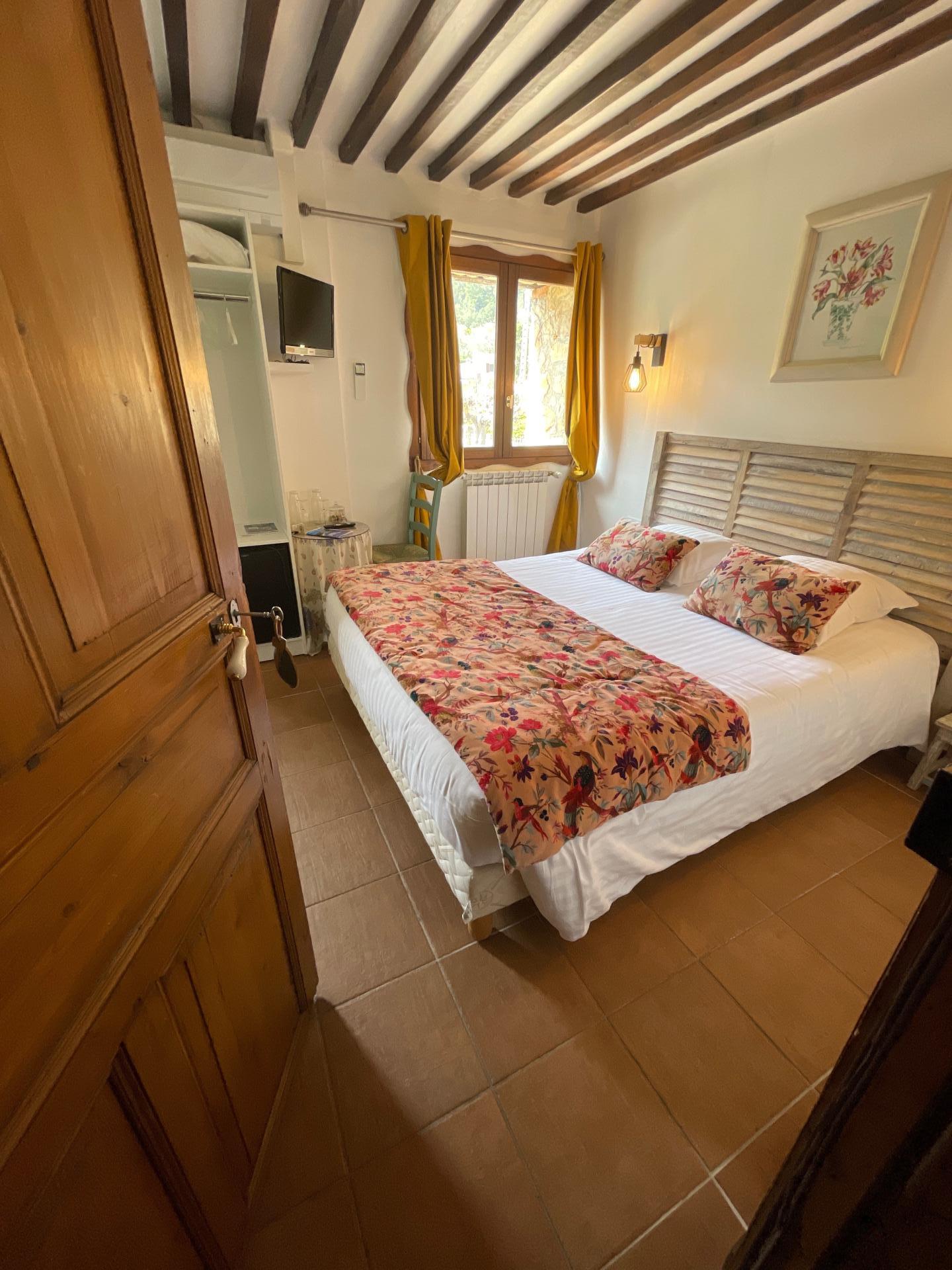 Photo 21 of the listing.