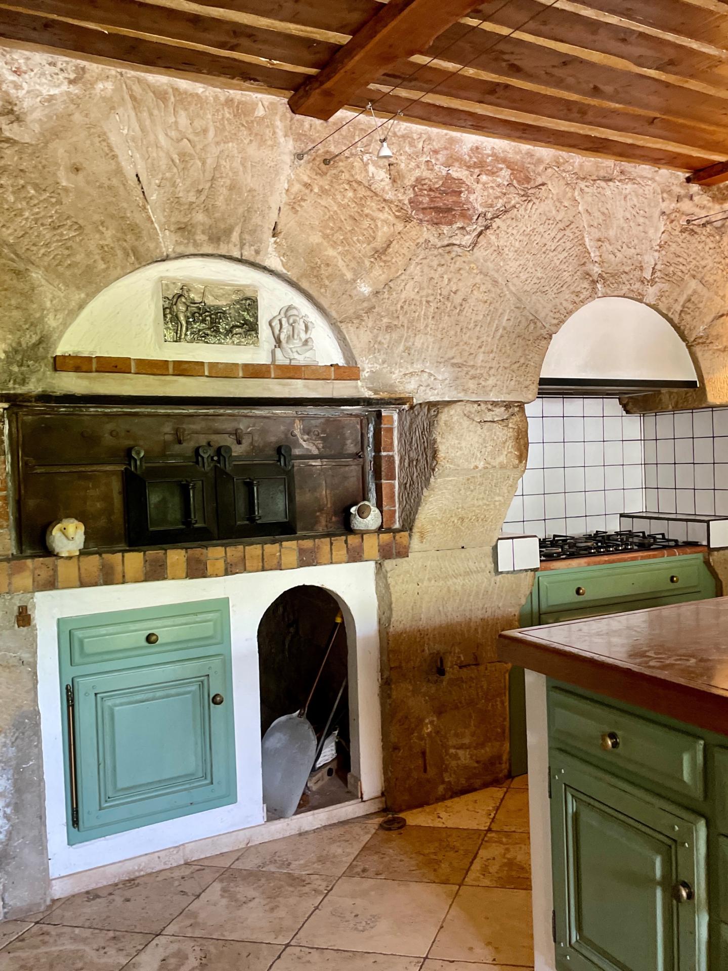 Photo 15 of the listing.