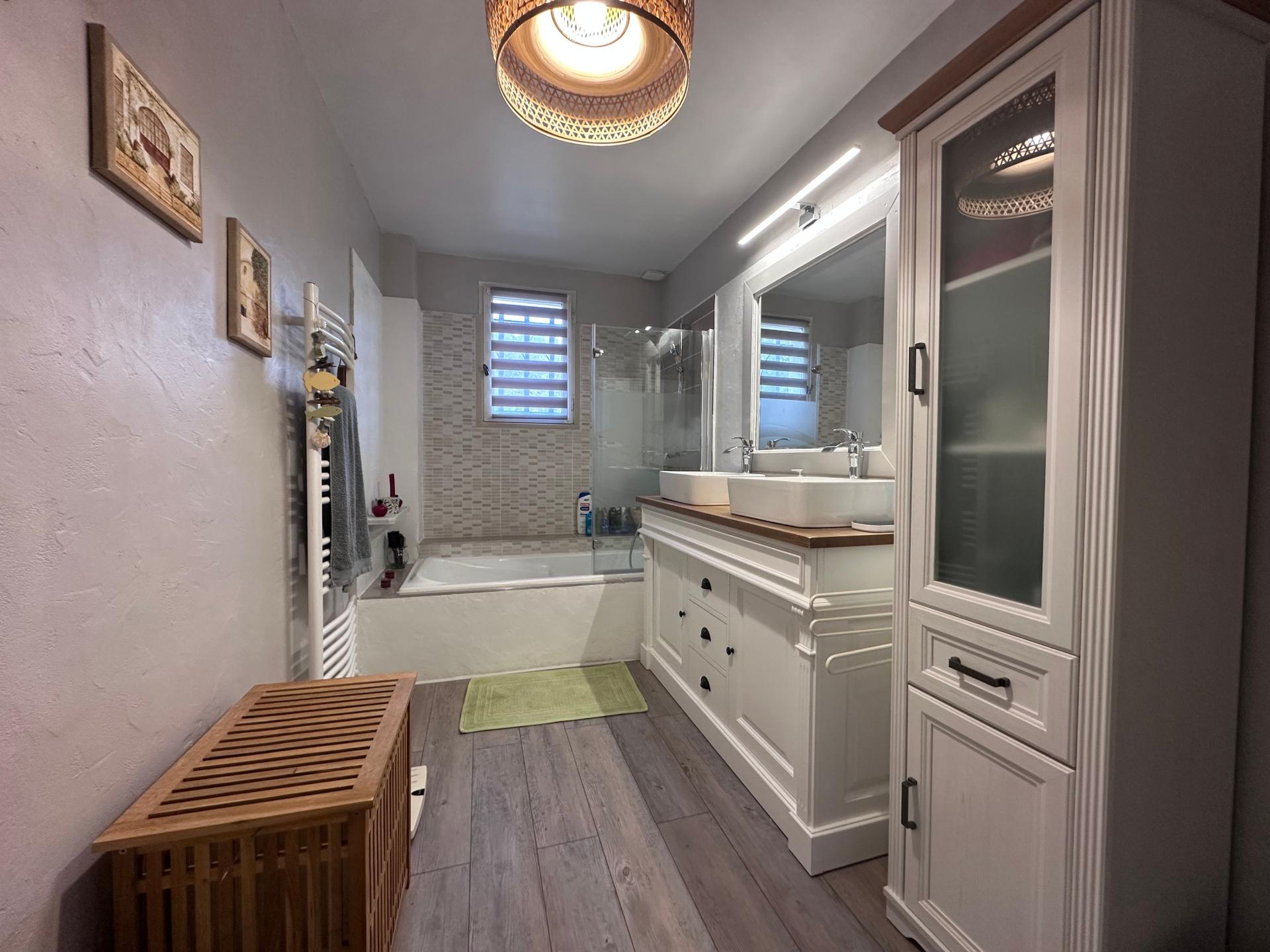 Photo 16 de l'annonce.