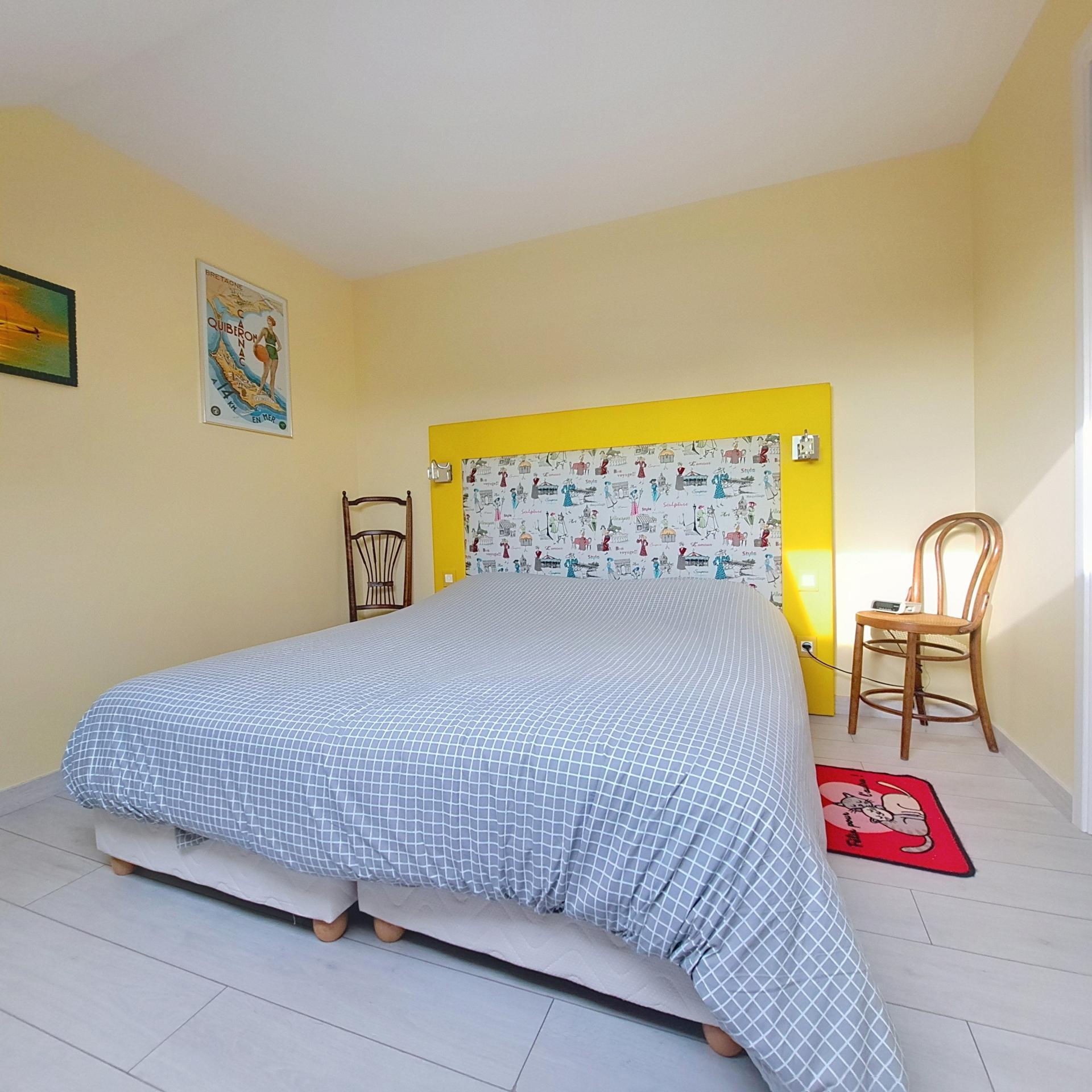 Photo 8 of the listing.