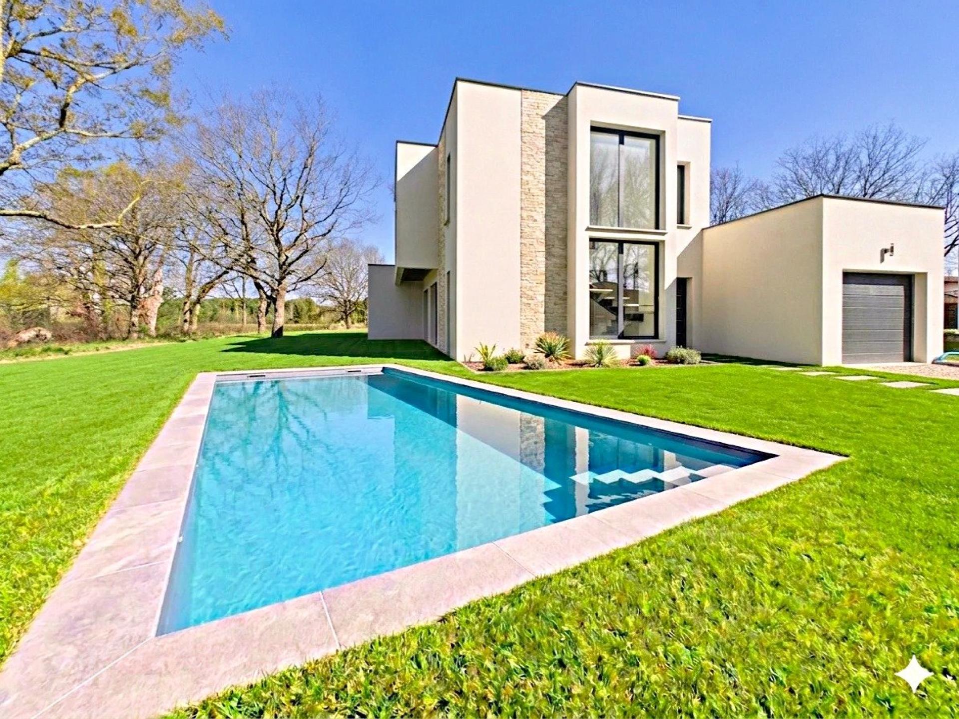 Photo 5 of the listing.