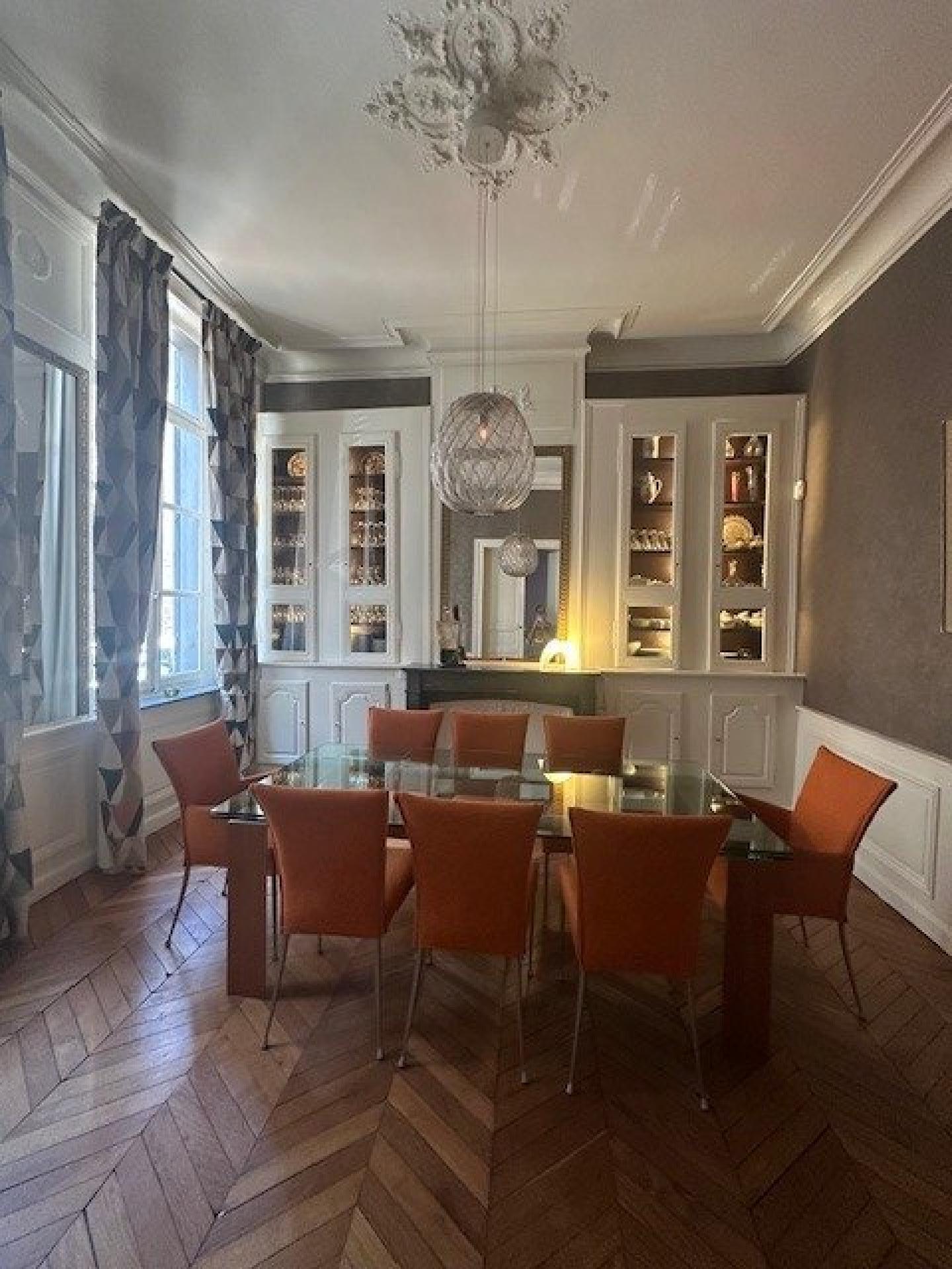 Photo 4 of the listing.