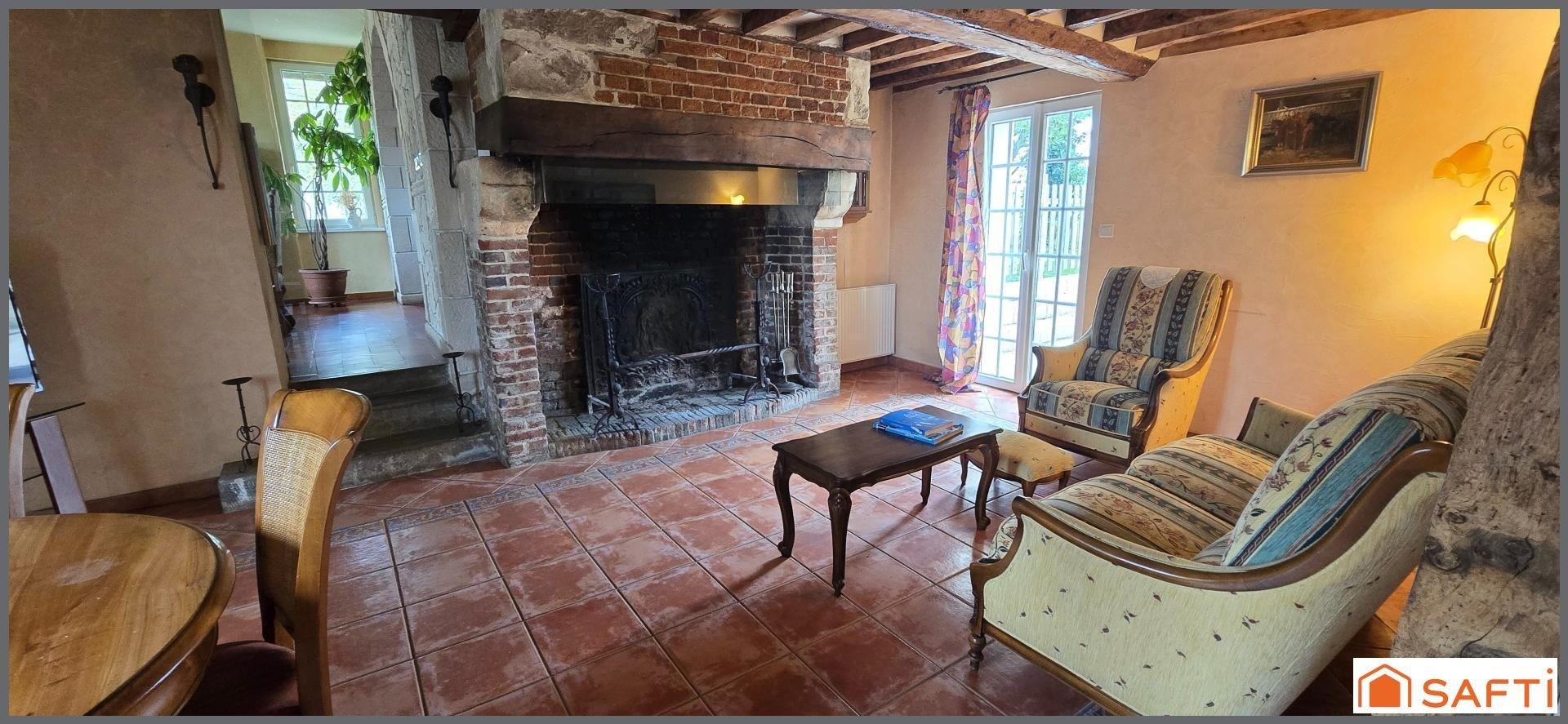 Photo 4 of the listing.