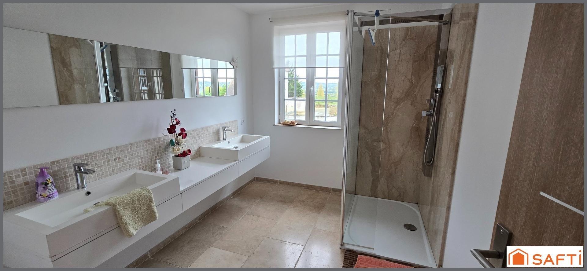 Photo 15 of the listing.