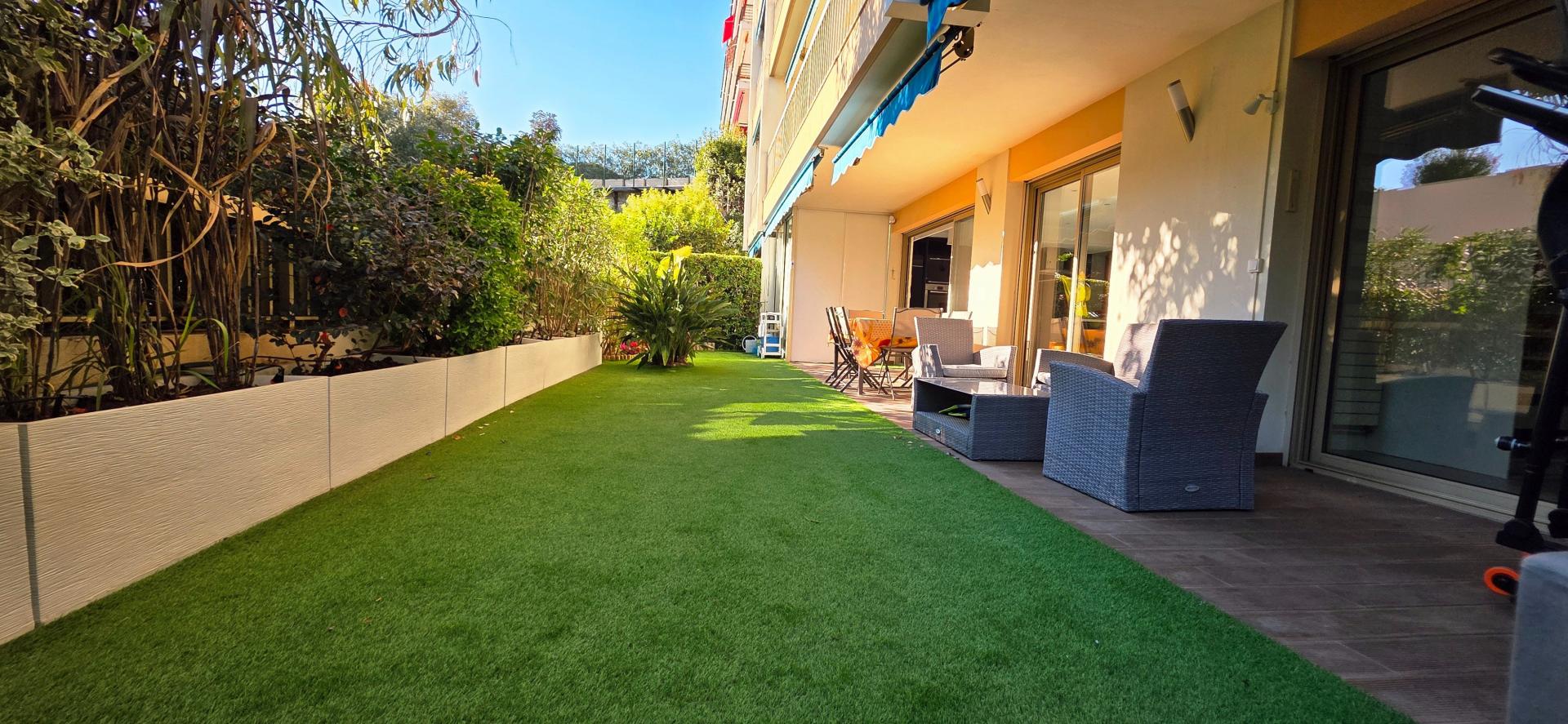 Photo 3 of the listing.