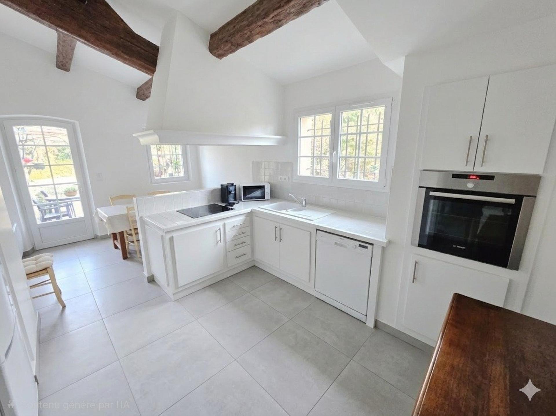 Photo 5 of the listing.