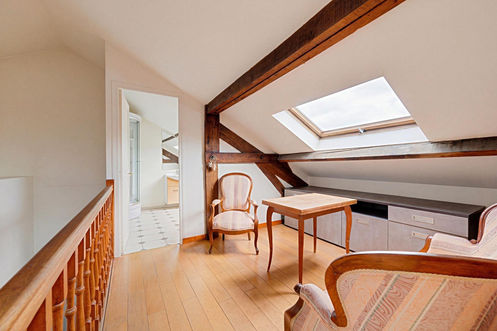 Photo 13 of the listing.