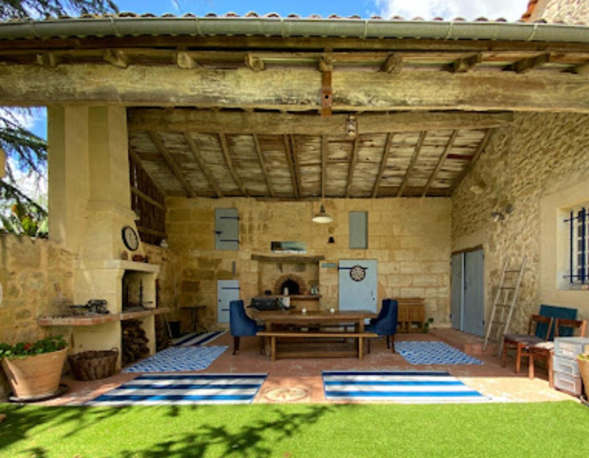 Photo 5 of the listing.