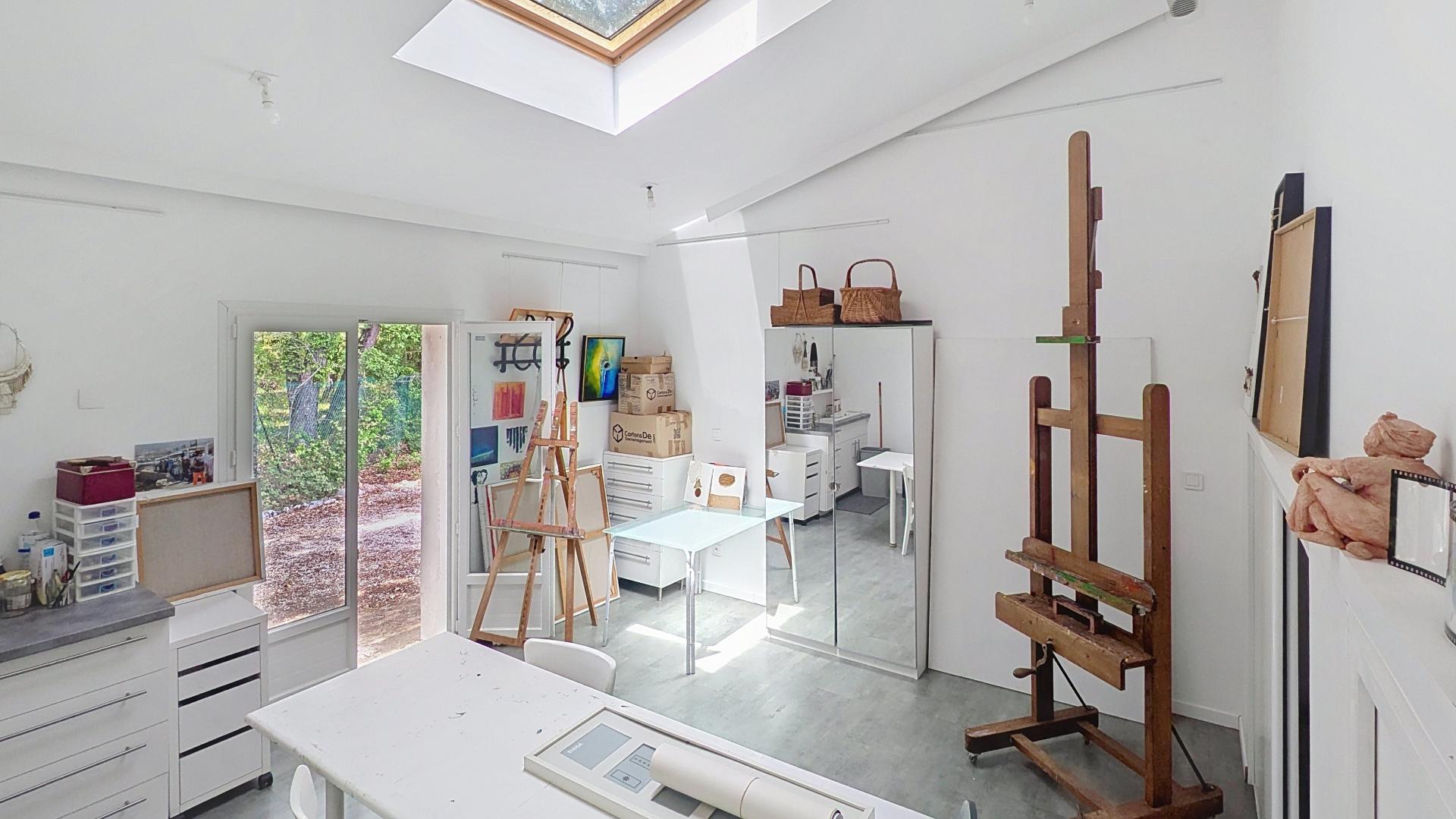 Photo 15 de l'annonce.