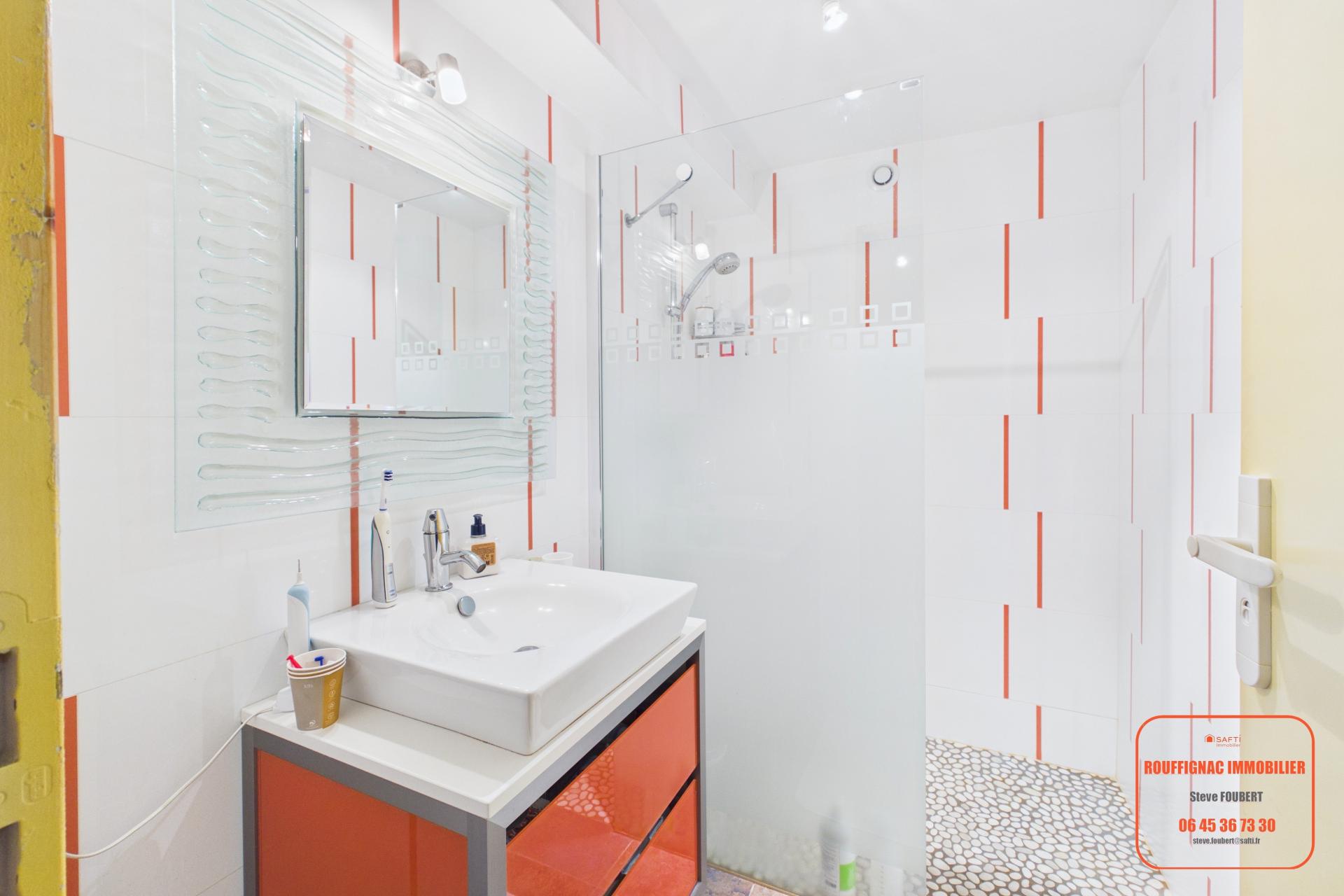 Photo 15 de l'annonce.