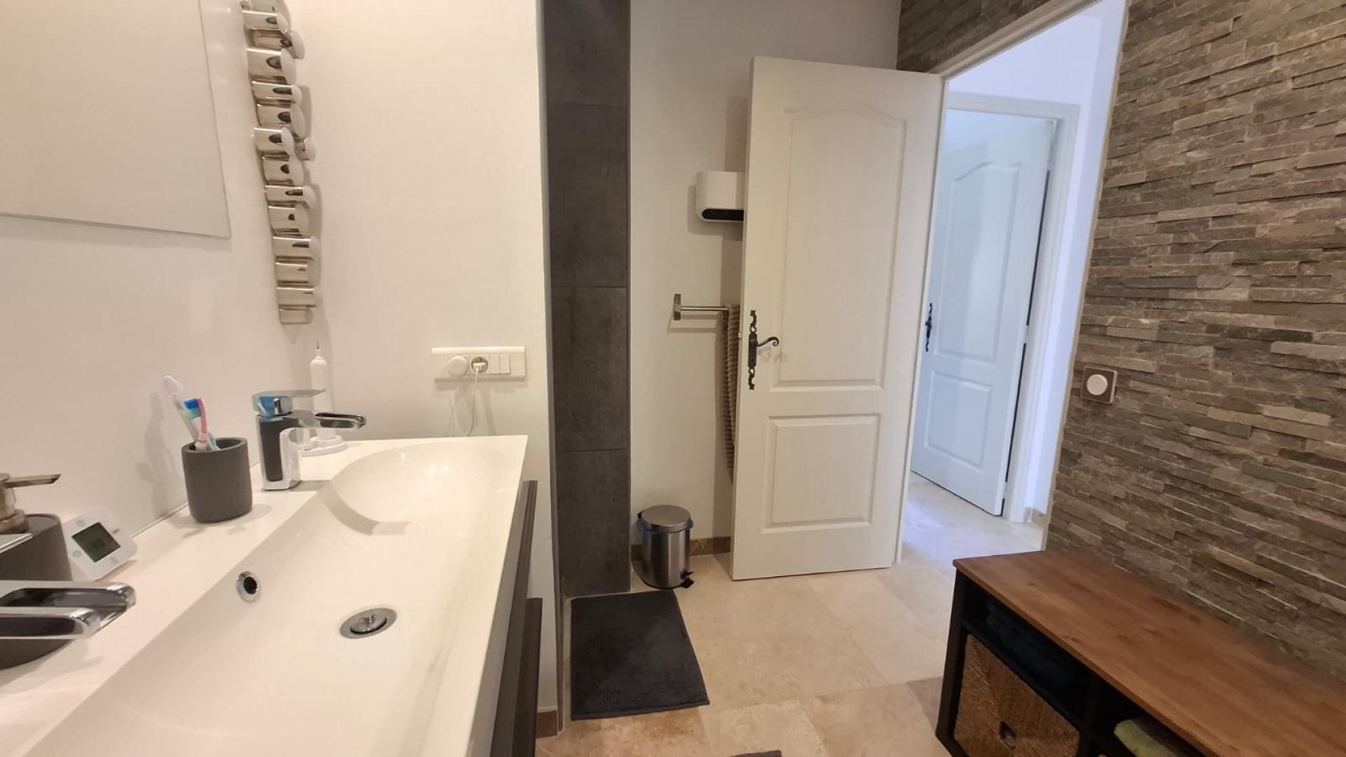 Photo 17 de l'annonce.