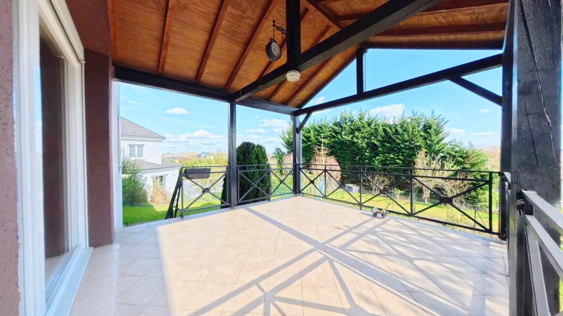 Photo 8 of the listing.