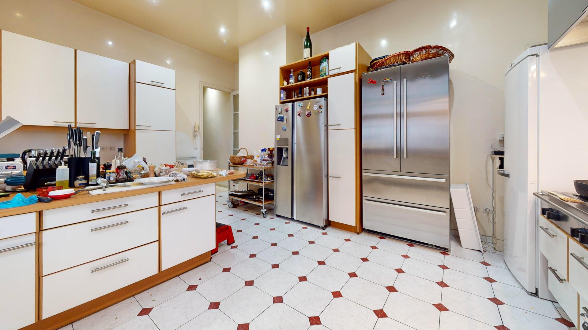 Photo 3 of the listing.