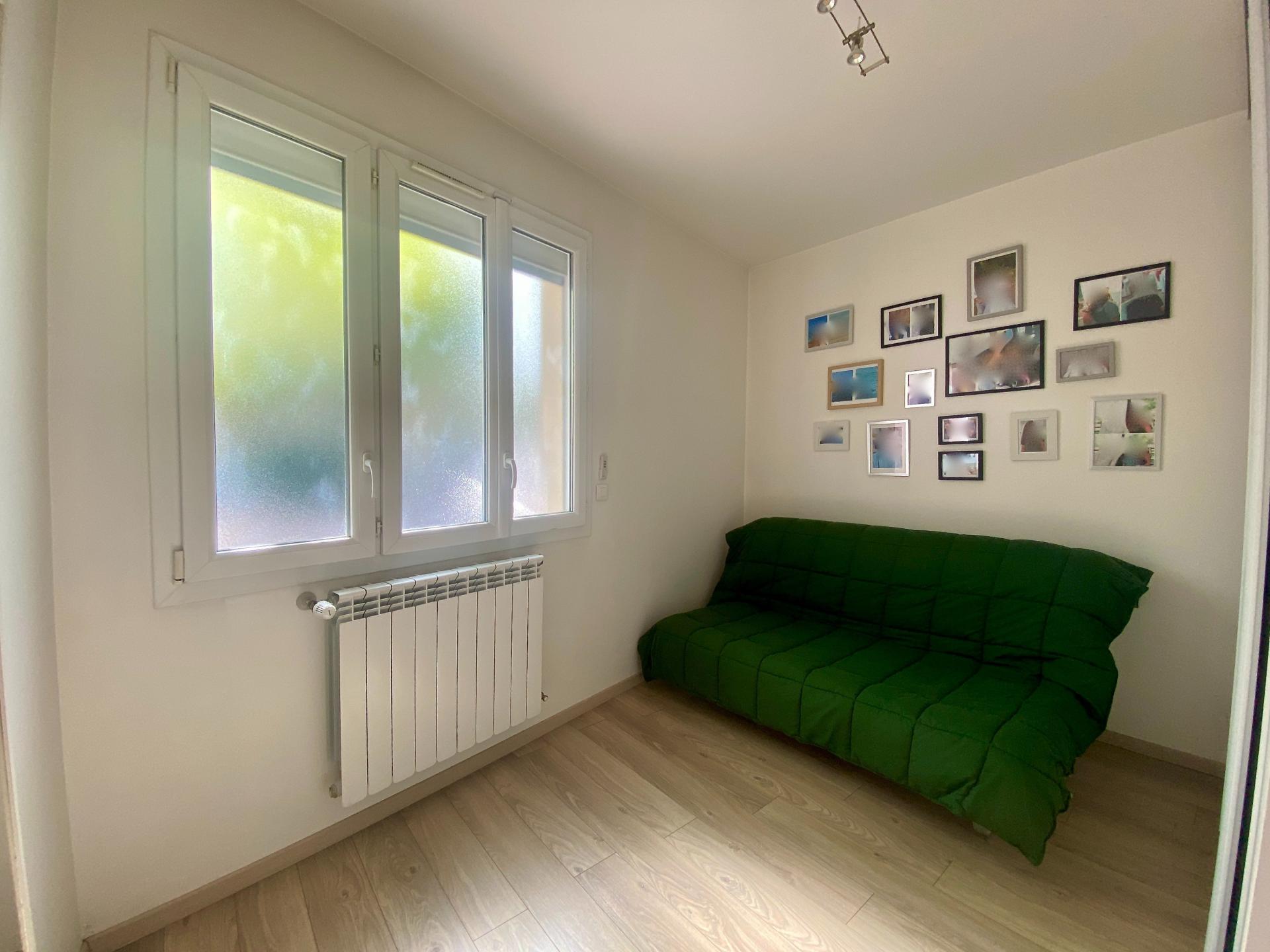 Photo 12 of the listing.