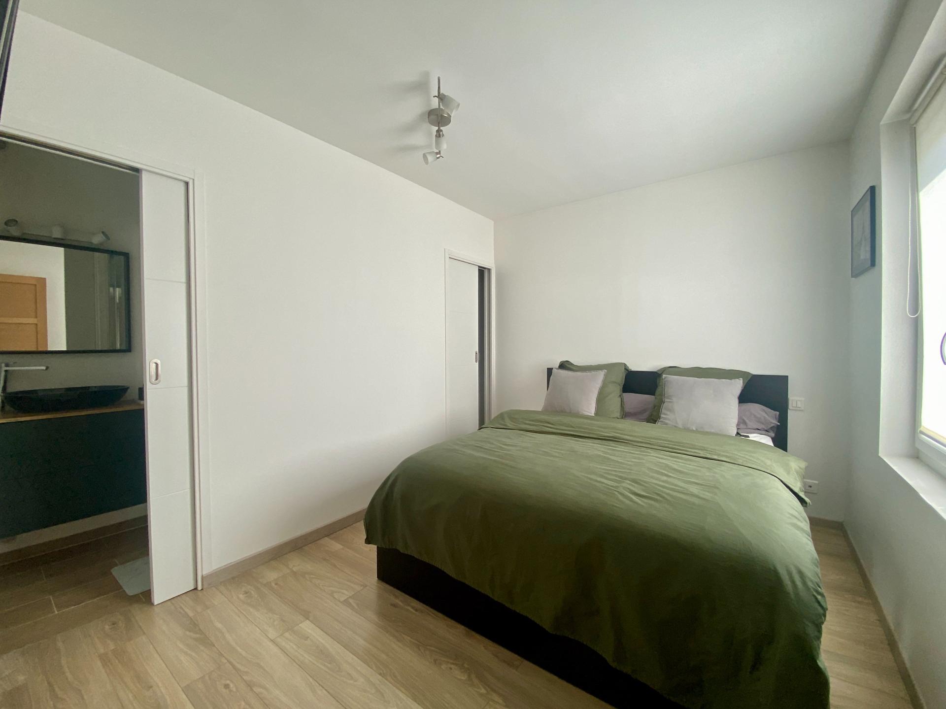 Photo 14 of the listing.