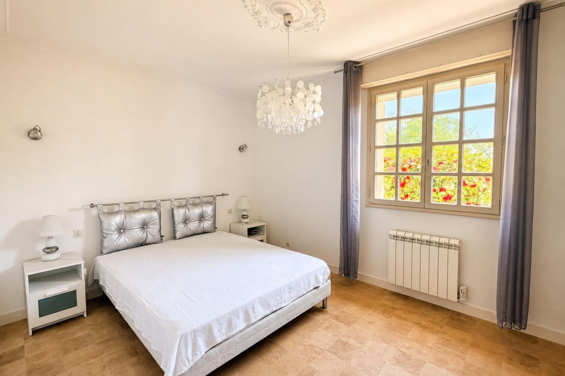 Photo SAFTI — Maison 7 pièces, 145 m² à La Bouexiere 4