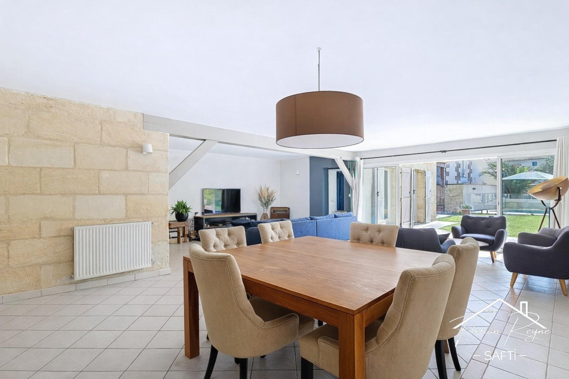 Photo 3 of the listing.