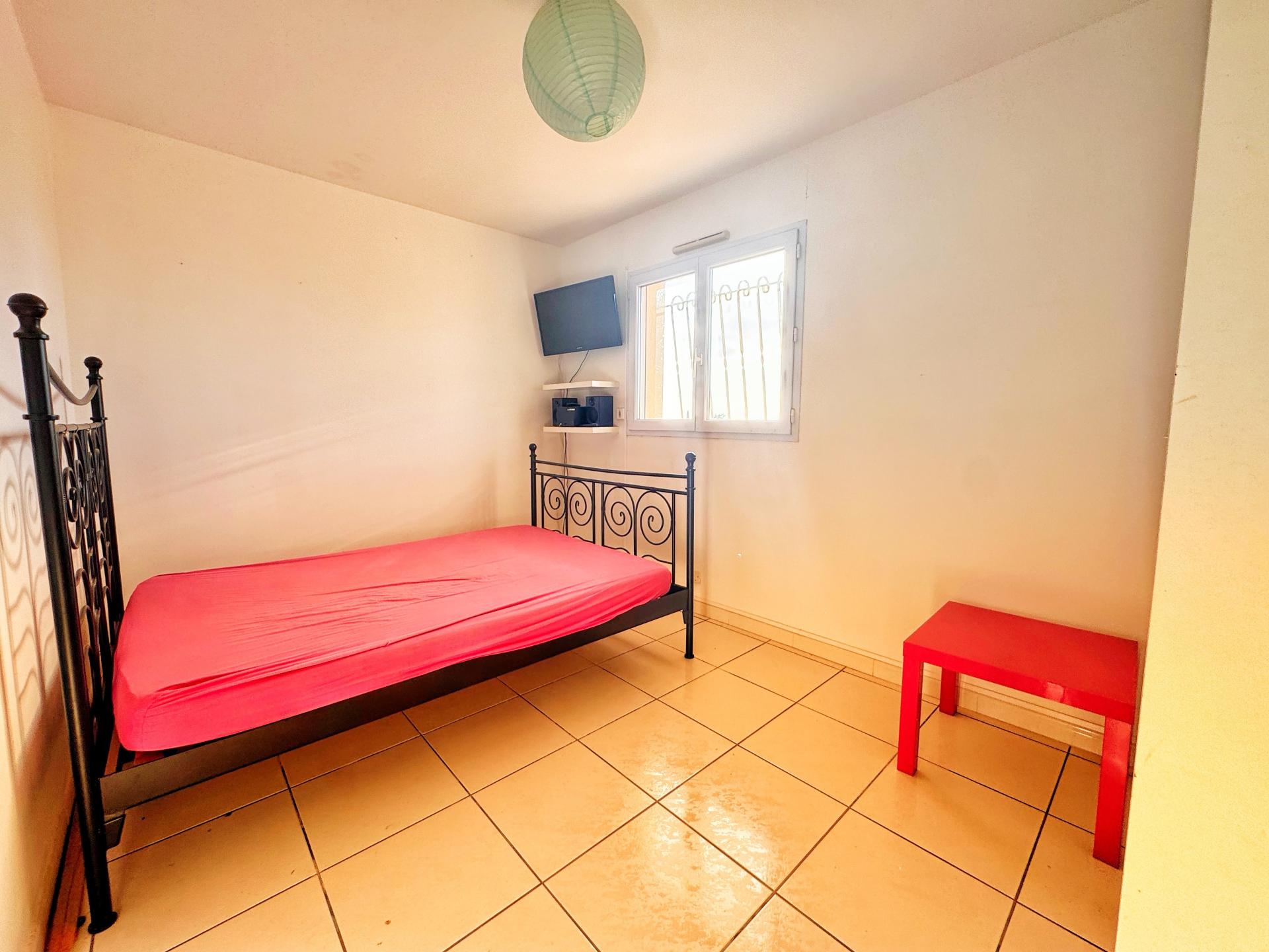 Photo 13 of the listing.