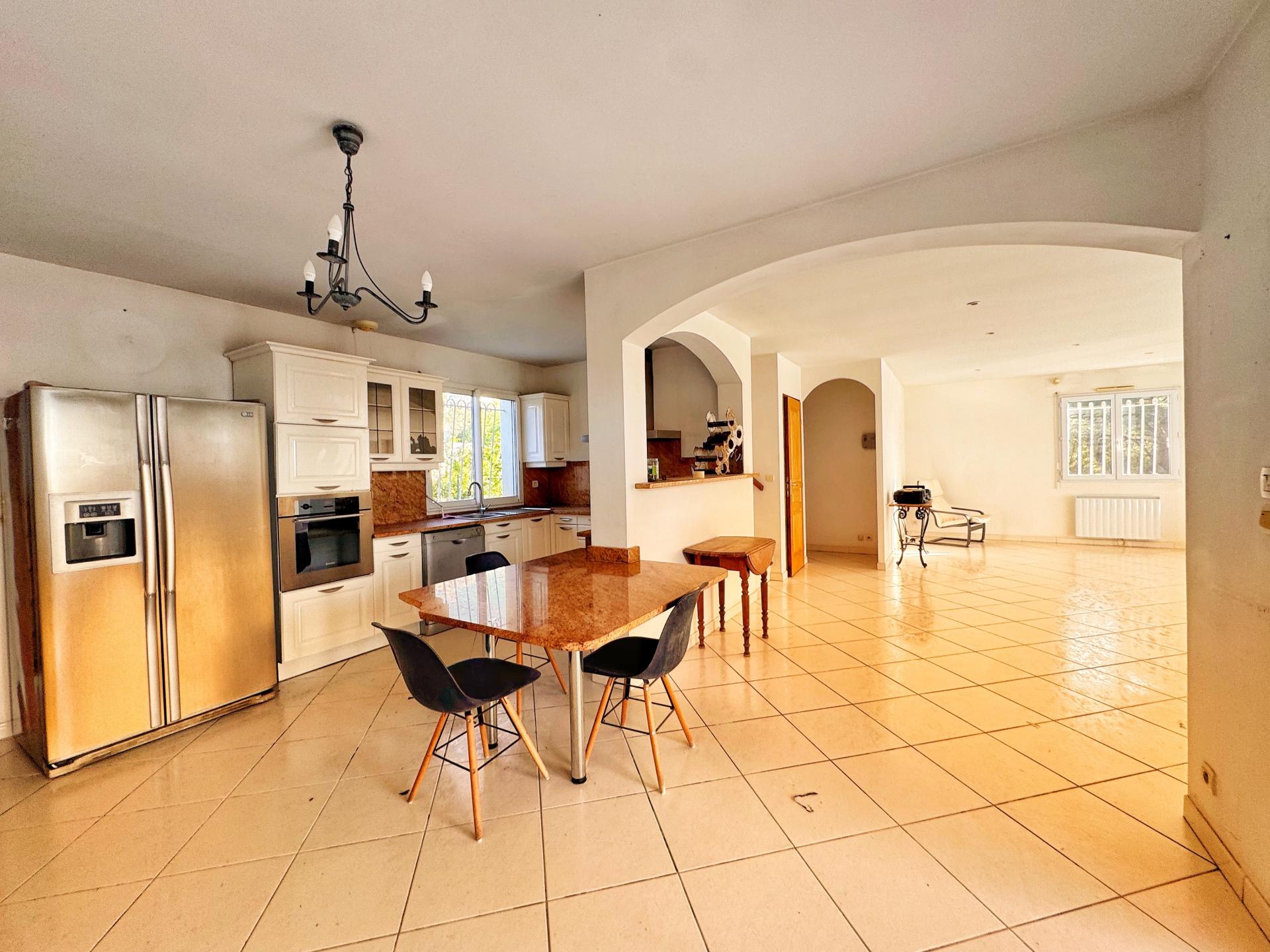 Photo 9 of the listing.