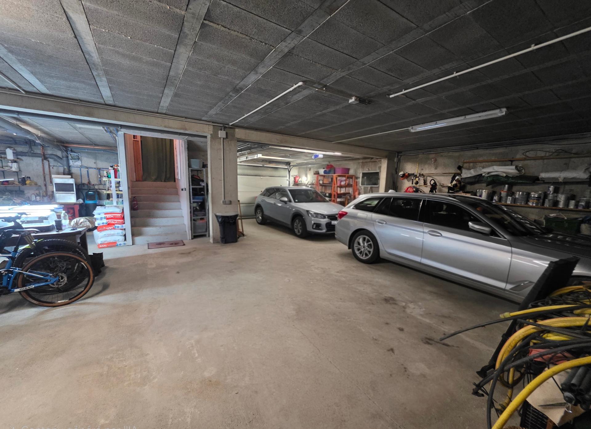 Photo 19 of the listing.