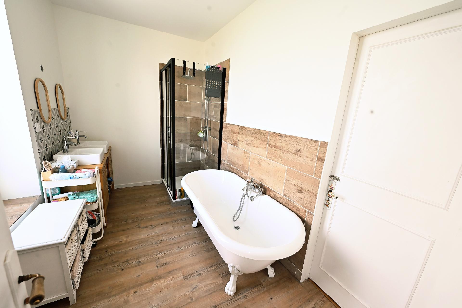 Photo 19 of the listing.