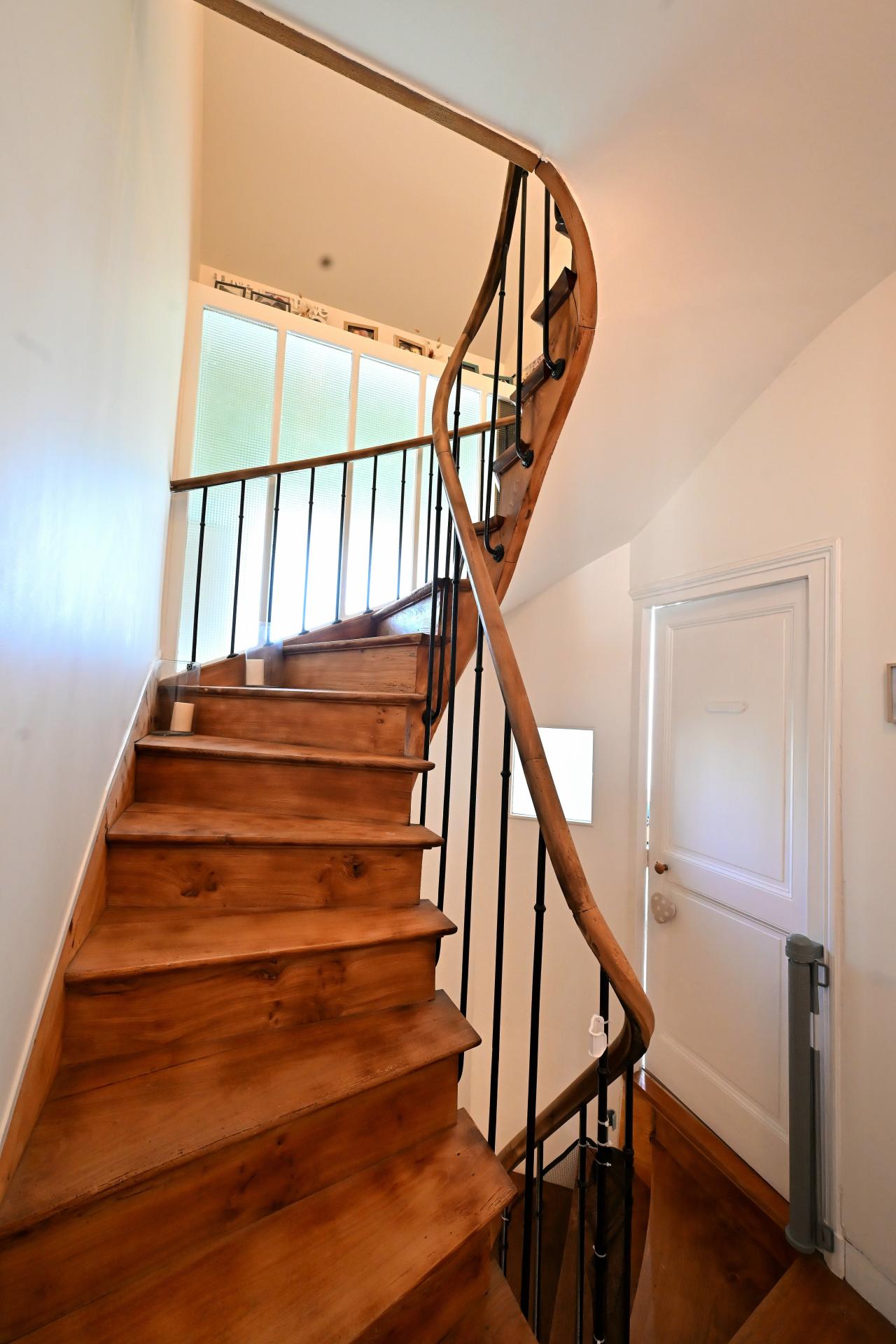 Photo 18 of the listing.