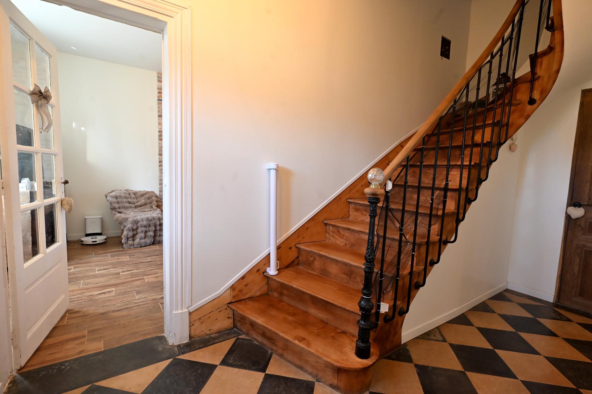 Photo 5 of the listing.