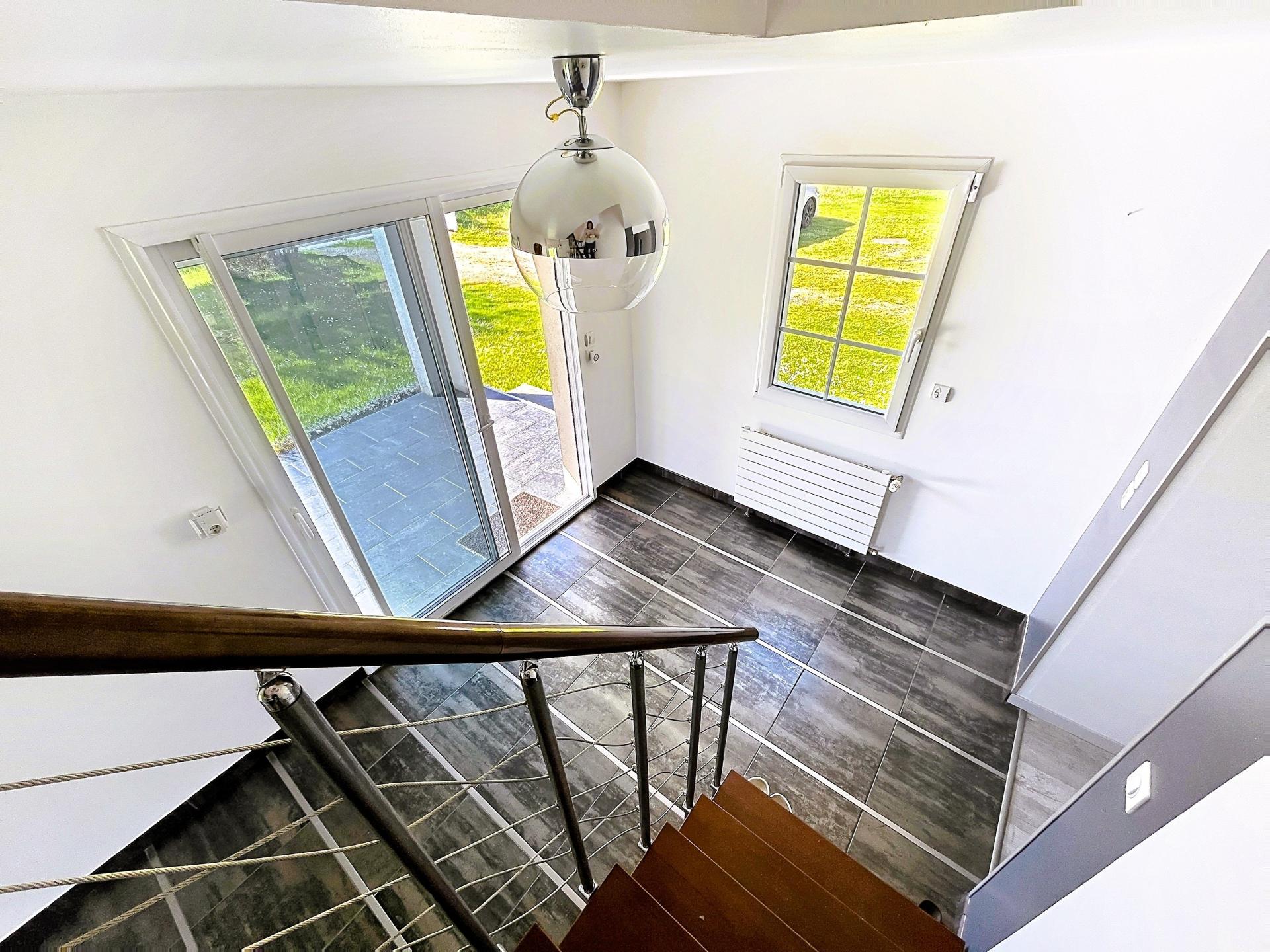 Photo 10 of the listing.