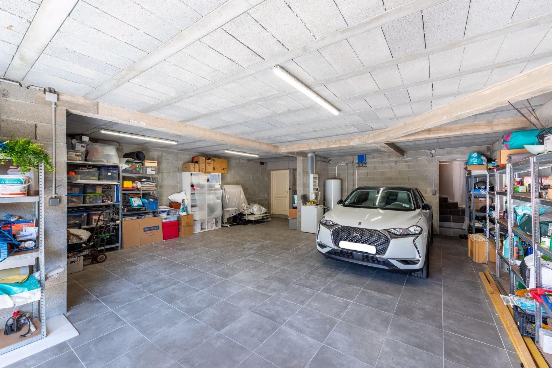 Photo 17 of the listing.