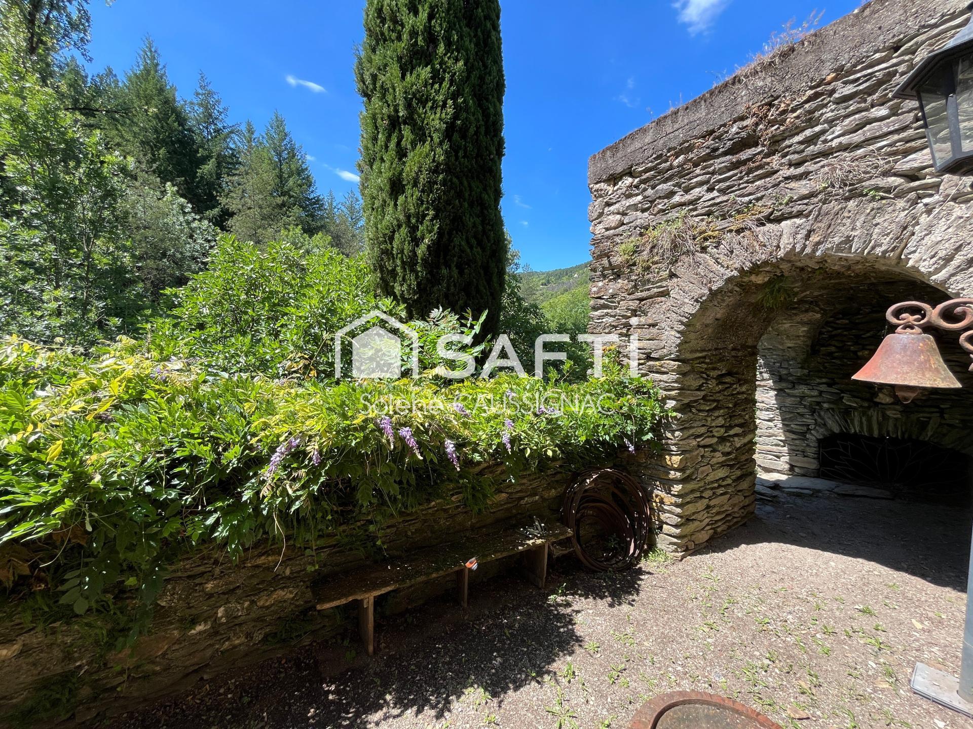 Photo SAFTI — Maison 9 pièces, 250 m² à Le Collet De Deze 4