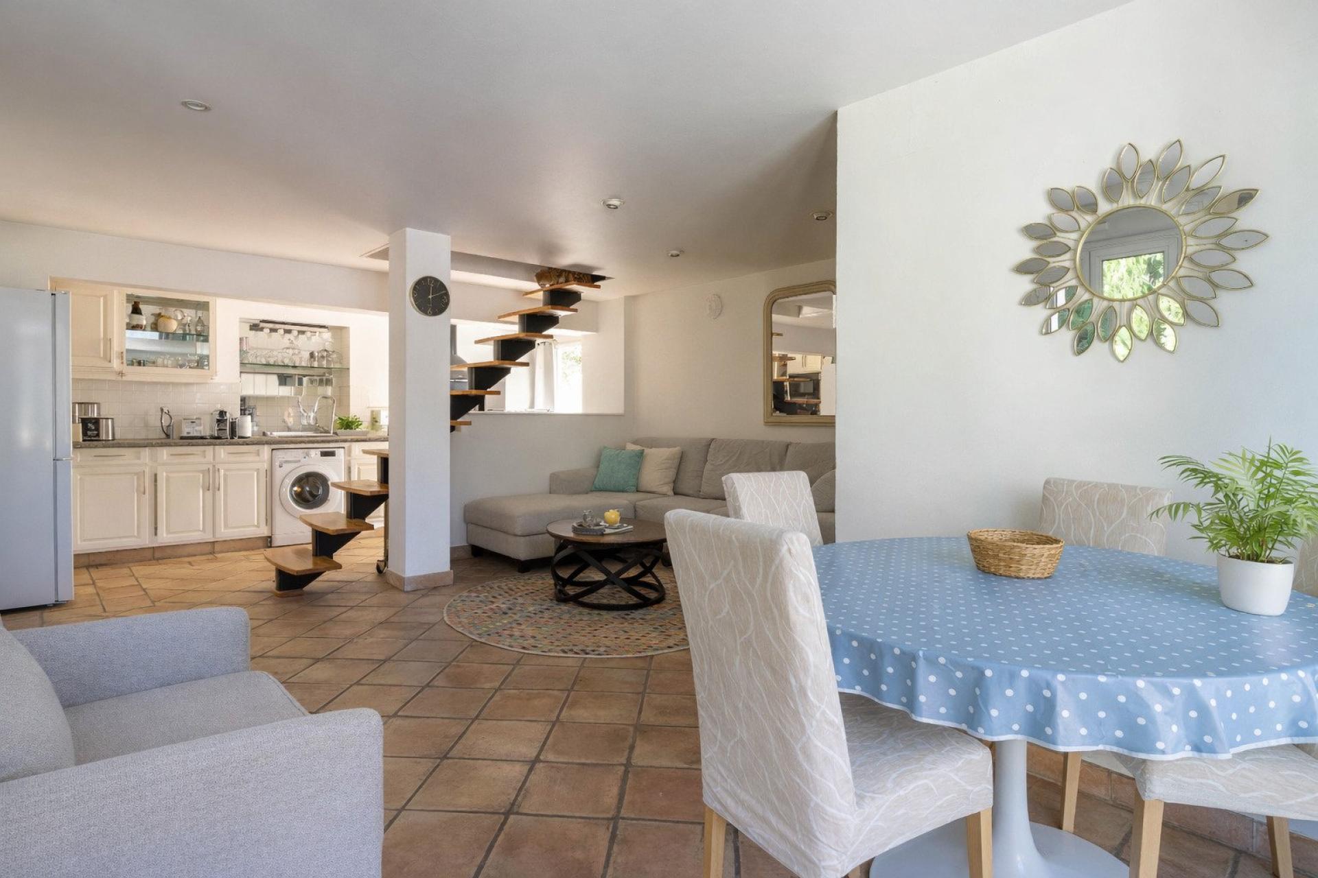 Photo 14 of the listing.