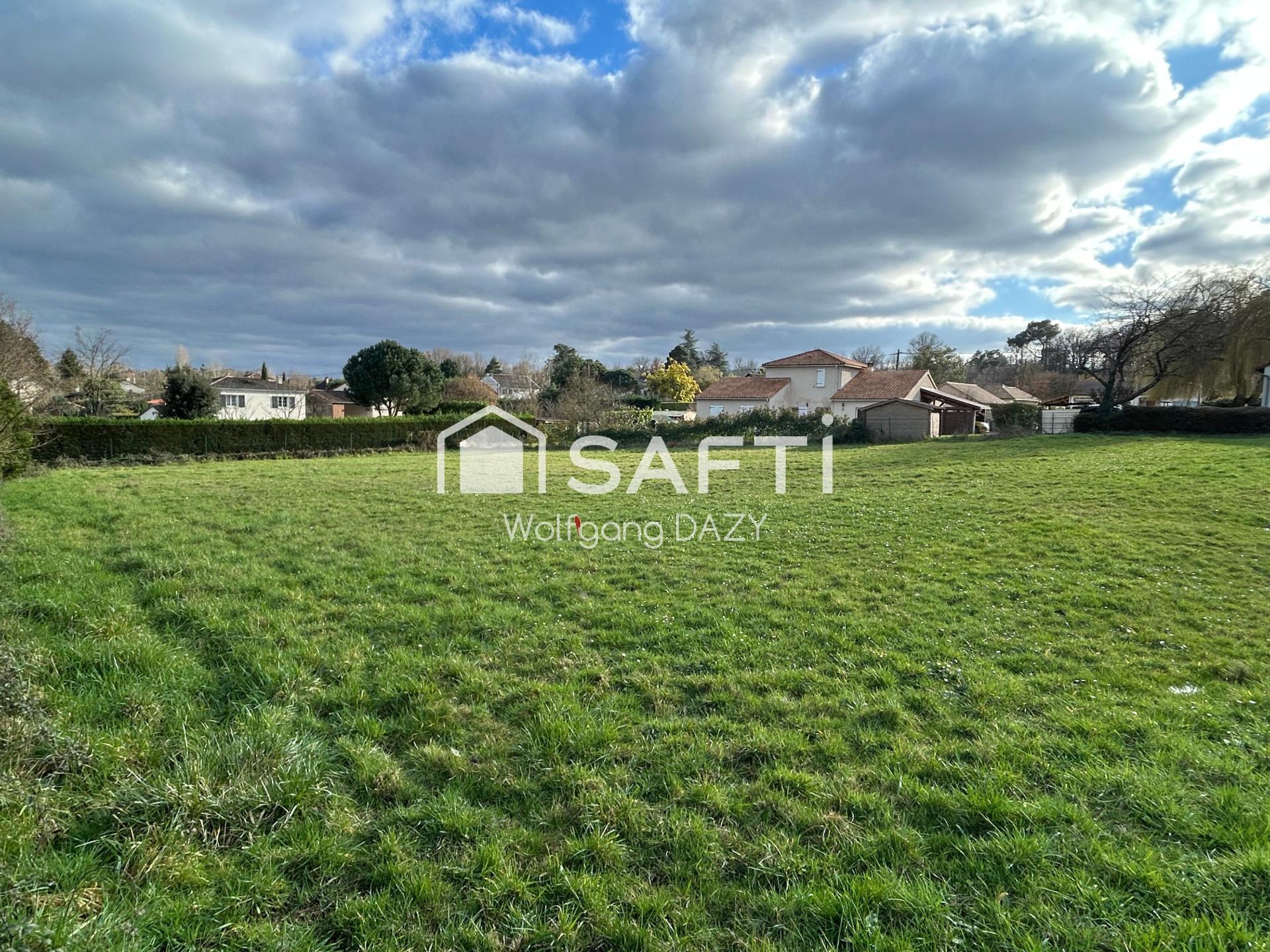 Terrain constructible et non viabilisé