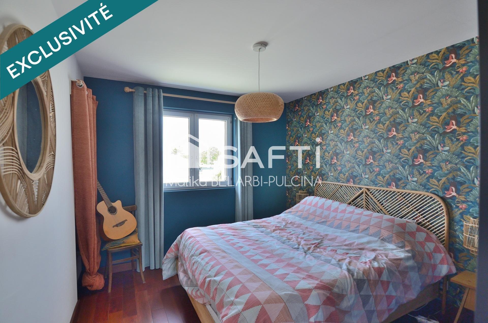 Photo 14 of the listing.