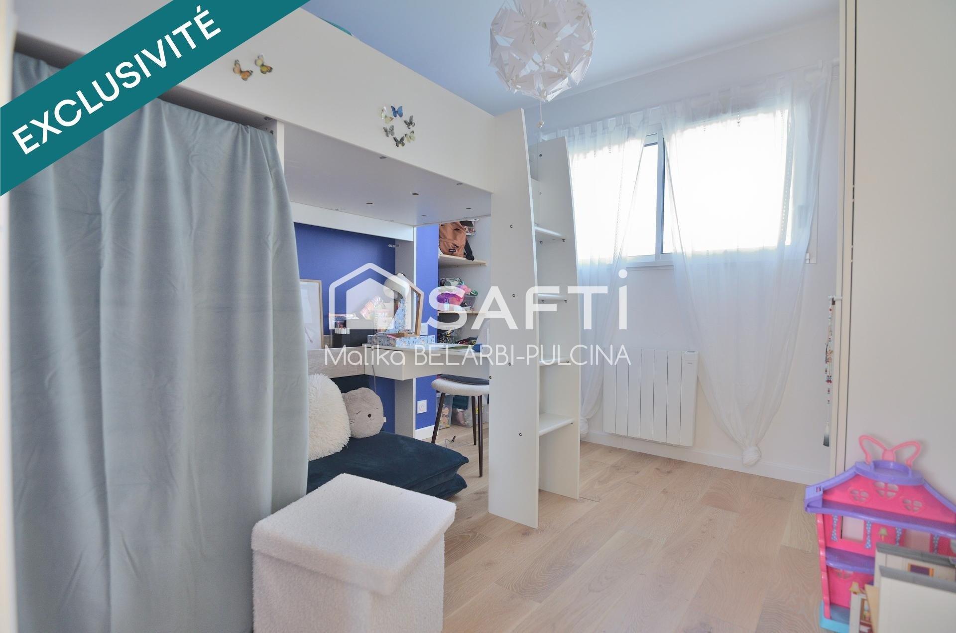 Photo 6 of the listing.