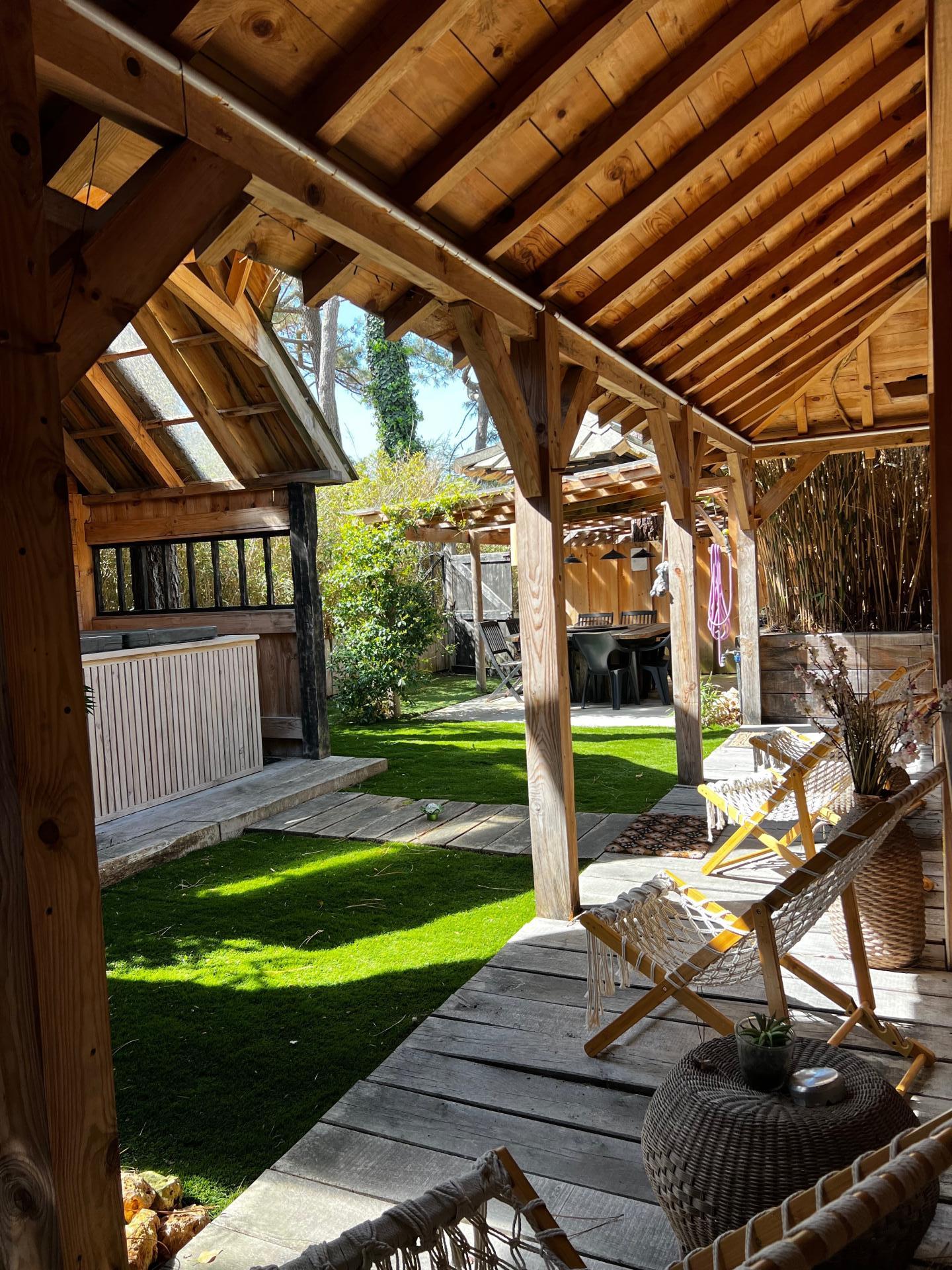 Photo 6 of the listing.